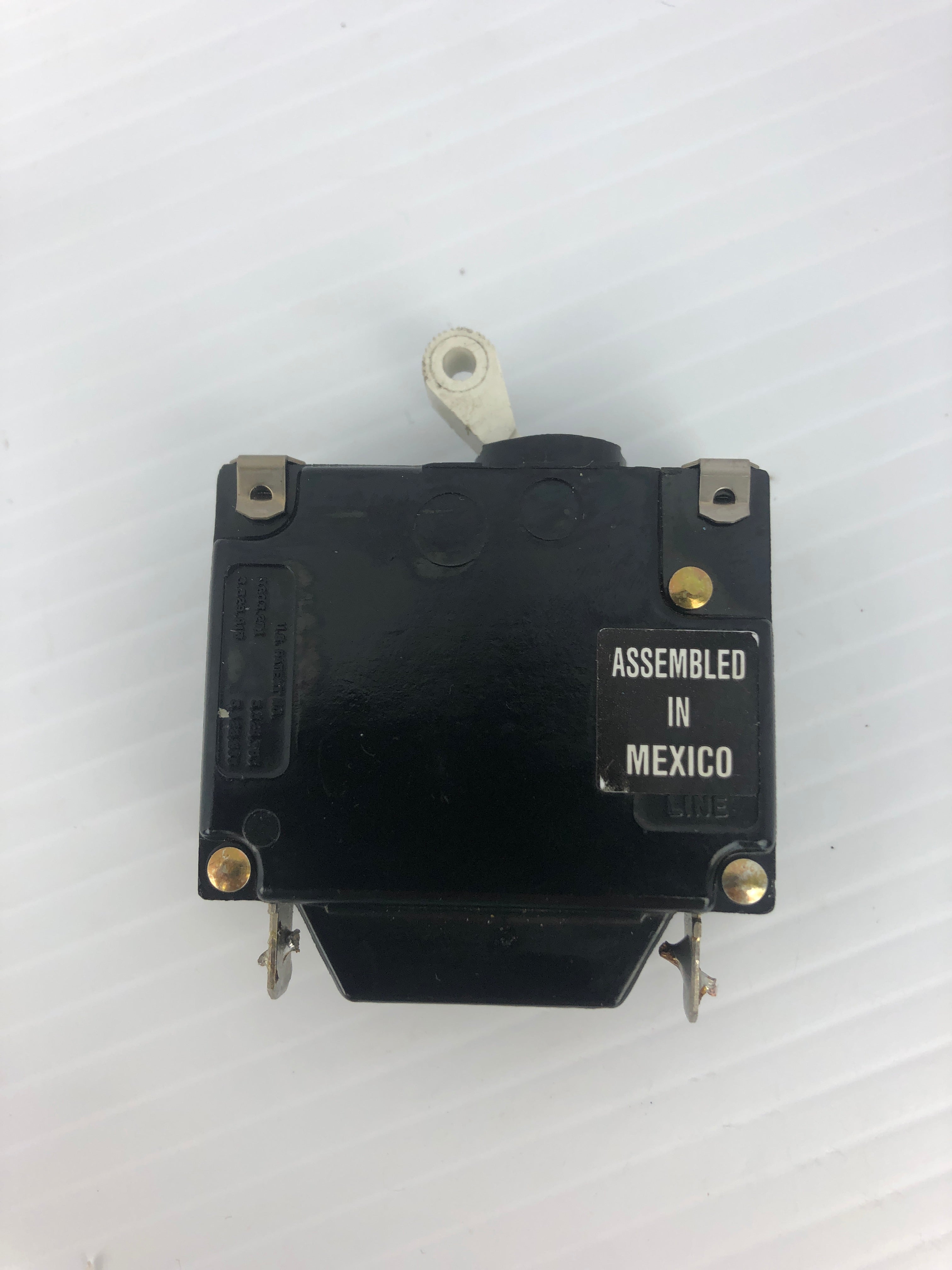 Eaton Heinemann JA1S-D3-A-0002-02E Circuit Breaker JA1S-D3-AB-01-D-A 250/65V 2A