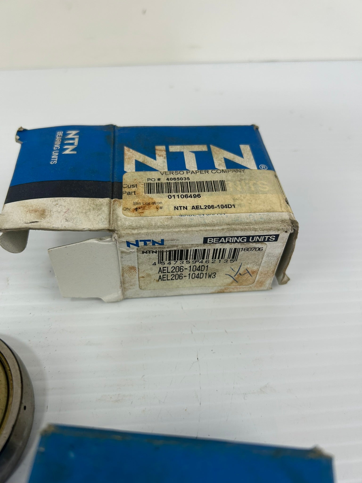 NTN AEL206-104D1 Bearing Unit AEL206-104D1W3 - Lot of 2