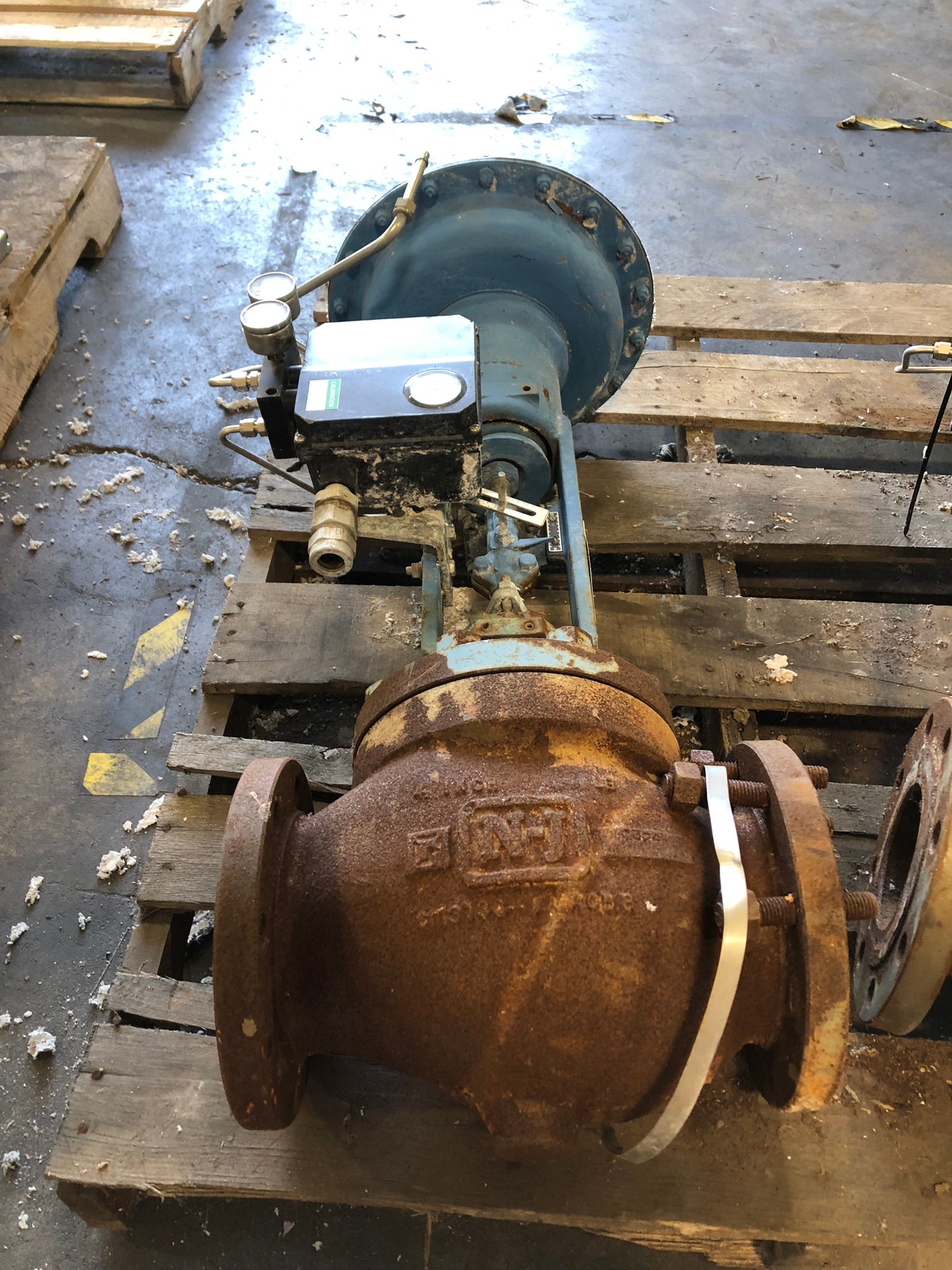 Neles Jamesbury C110N0C32CC8P #4 Butterfly Valve Pneumatic Actuator