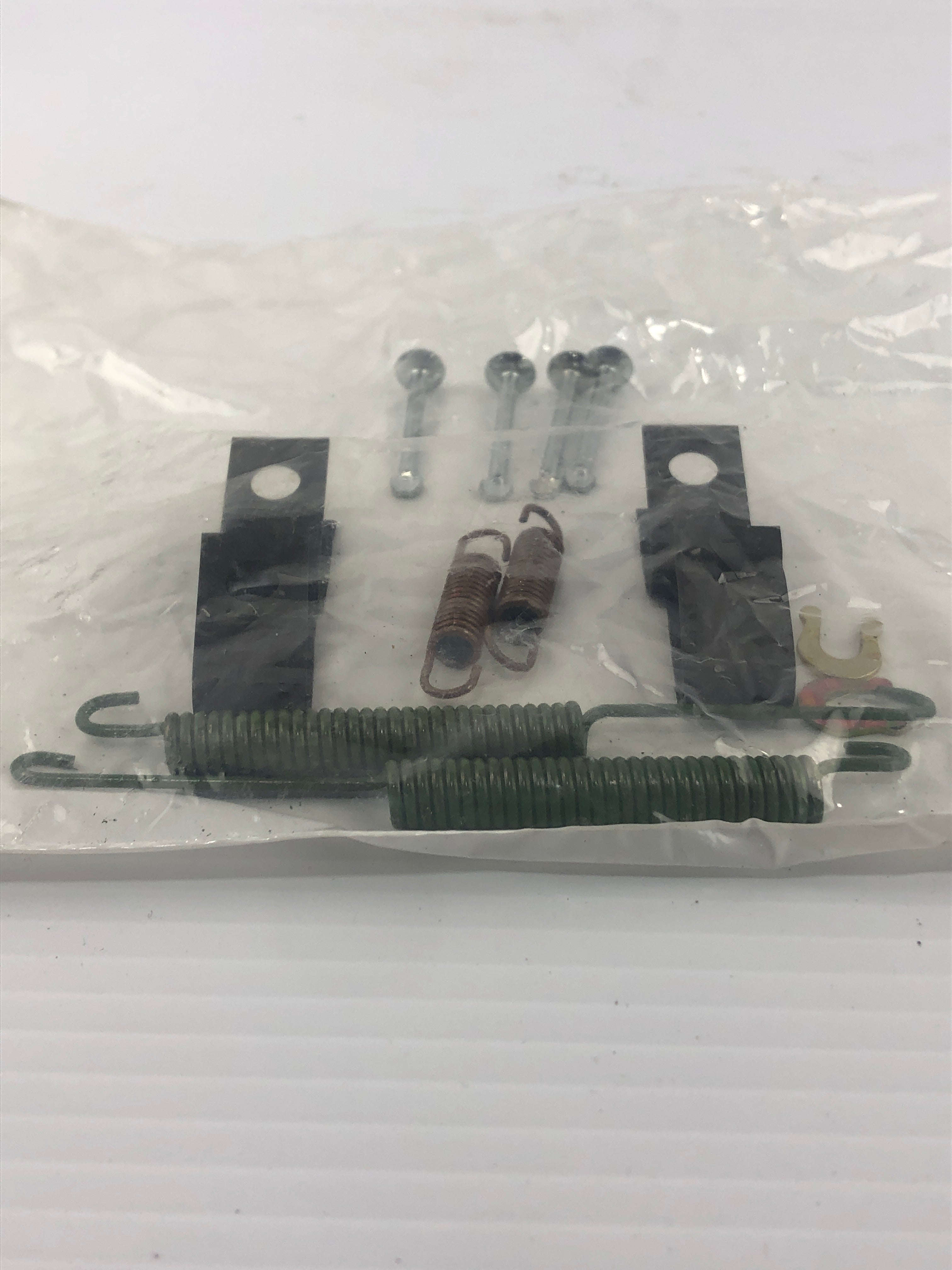 Carlson Drum Brake Hardware Kit Rear 17351