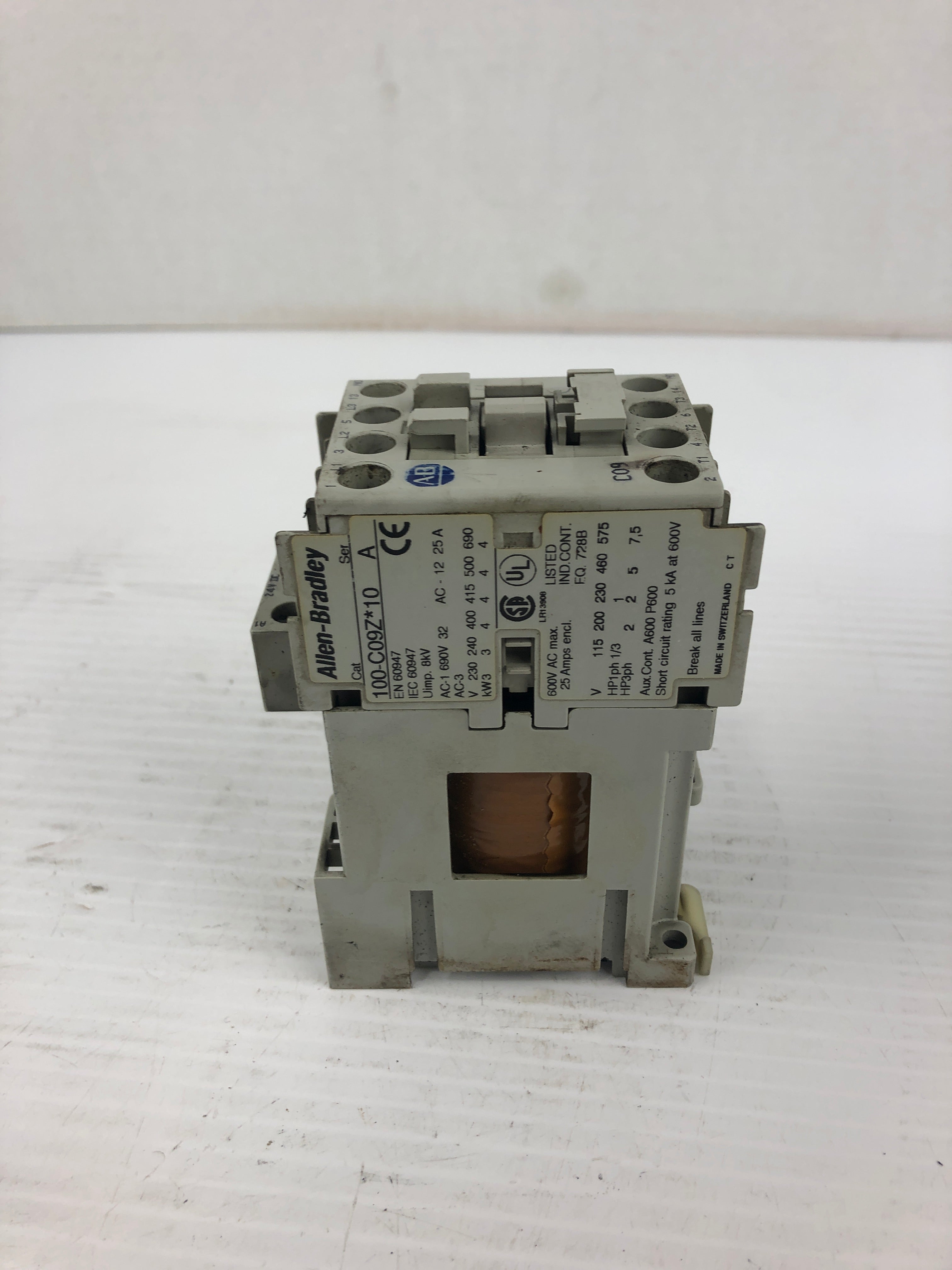 Allen Bradley 100-C09Z*10 Series A Contactor
