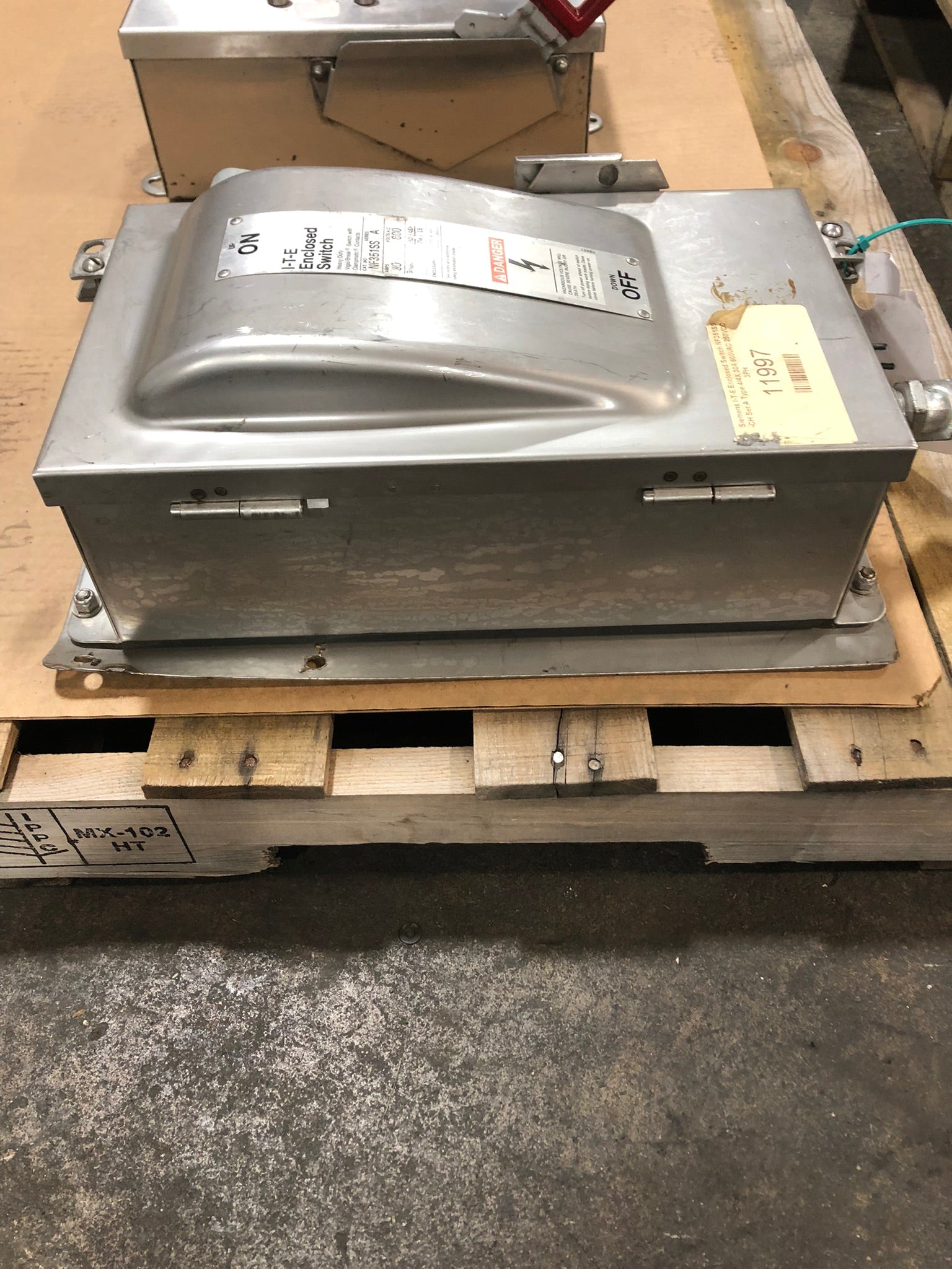 I-T-E NF351SS Enclosed Switch Series A 30A 600V 3 Phase 240/480V 7-1/2/15 HP