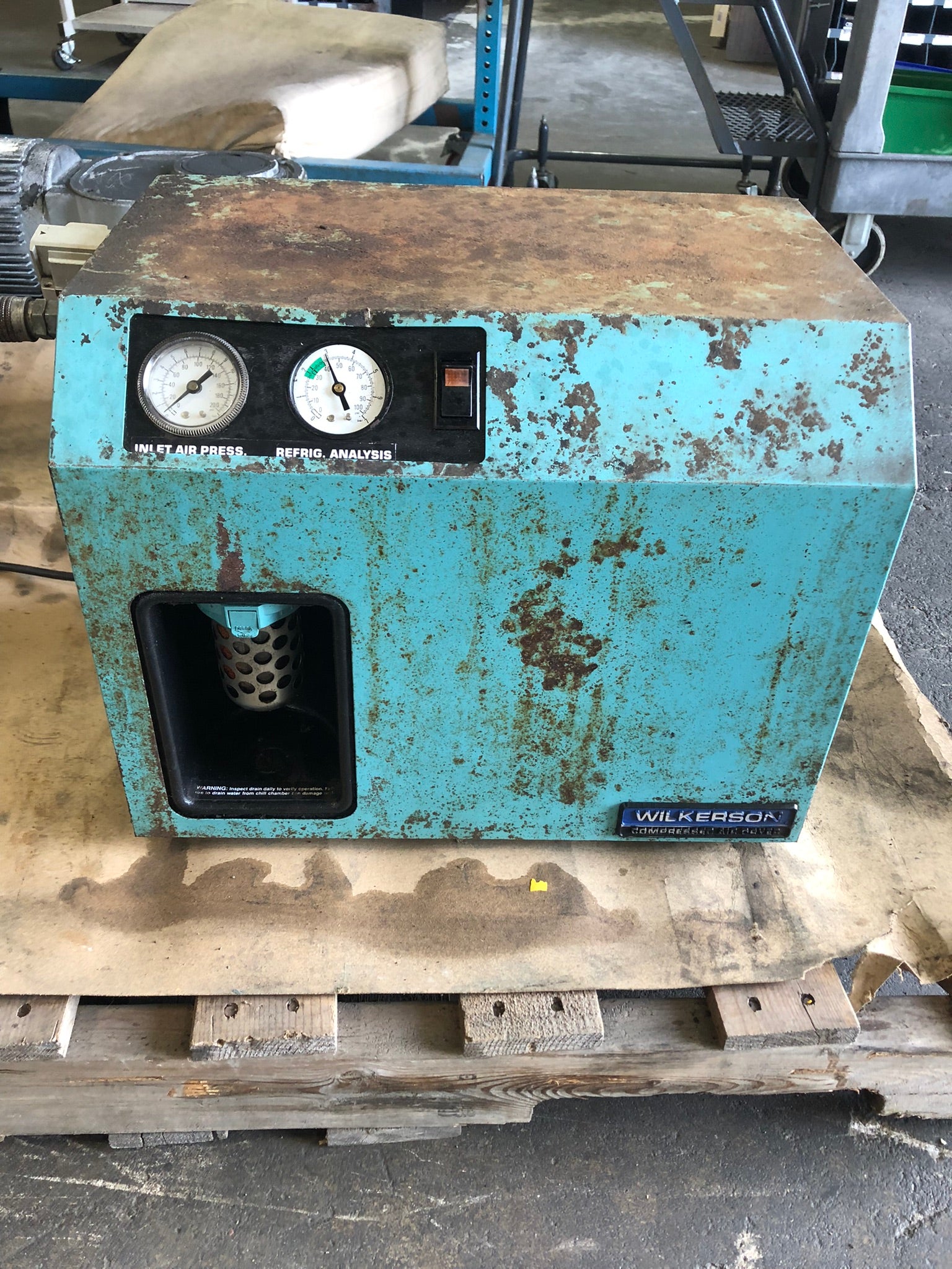 Wilkerson A01-AH-P00 Refrigerated Dryer with SMC Air Filter NAF3000 115V