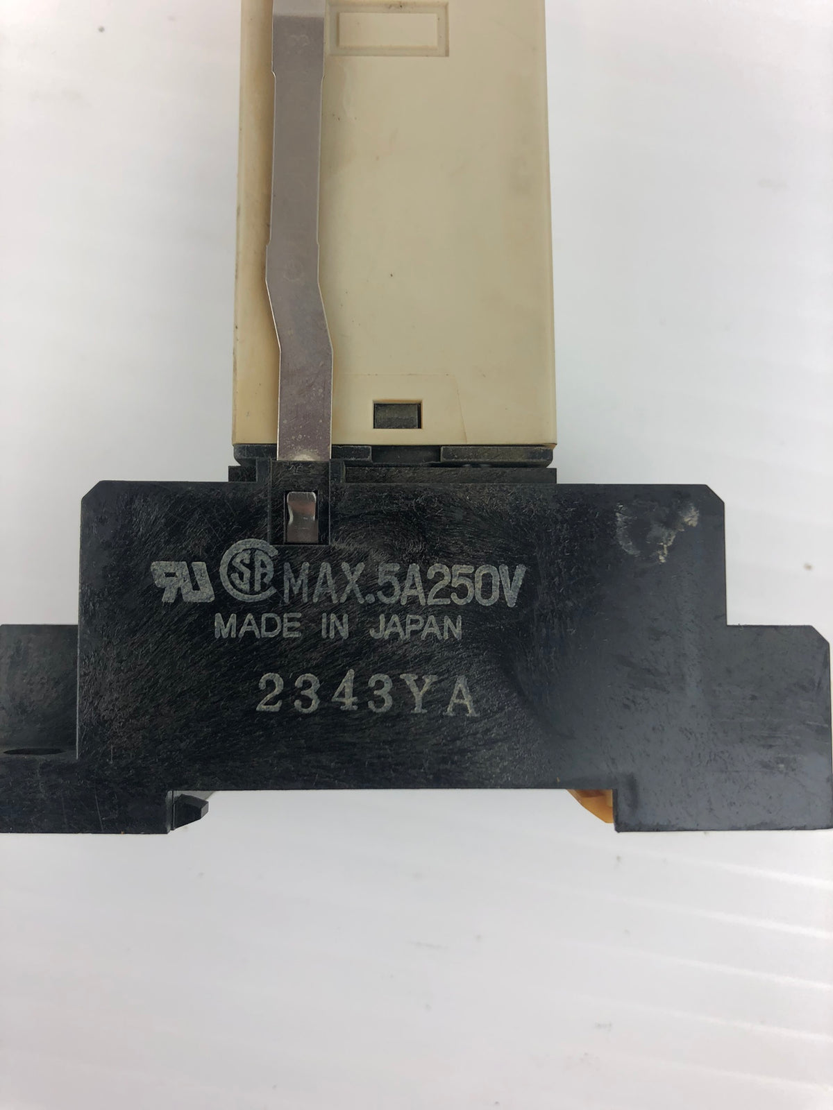 Omron H3Y-4 Timer DC24V With Base 2343YA