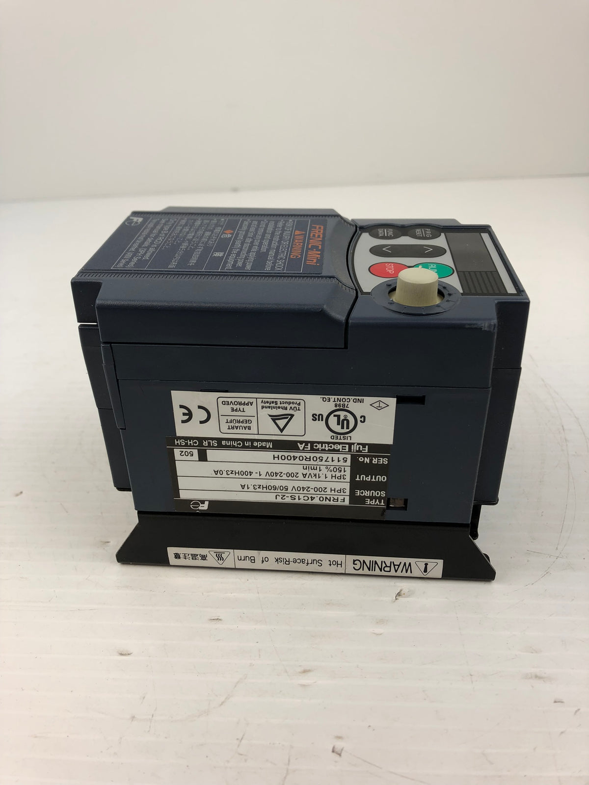Fuji Electric FRN0.4C1S-2J Converter 3PH 200-240V 50/60Hz 1.8A