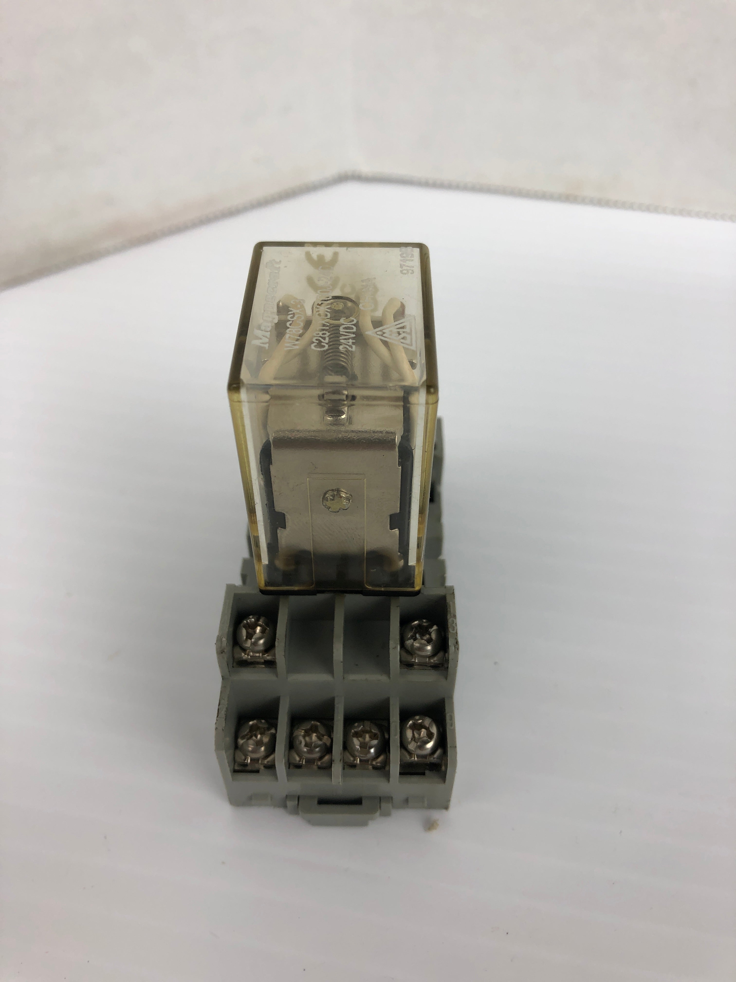 Magnecraft W78CSX-3 Relay with Square D Base NR45 8501