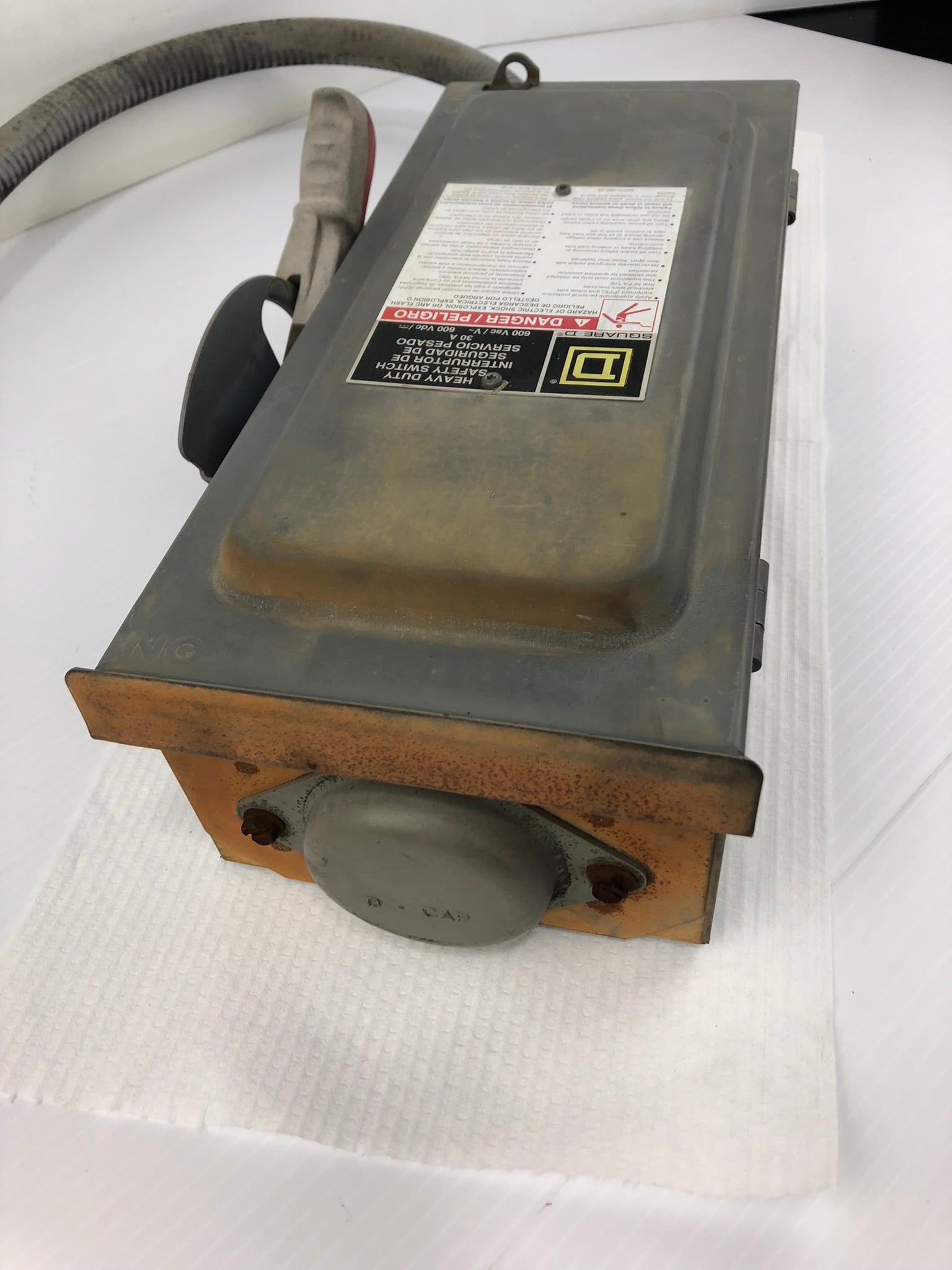 Square D Heavy Duty Safety Switch with (3) FRSR15 Bussmann Fusetron Fuses