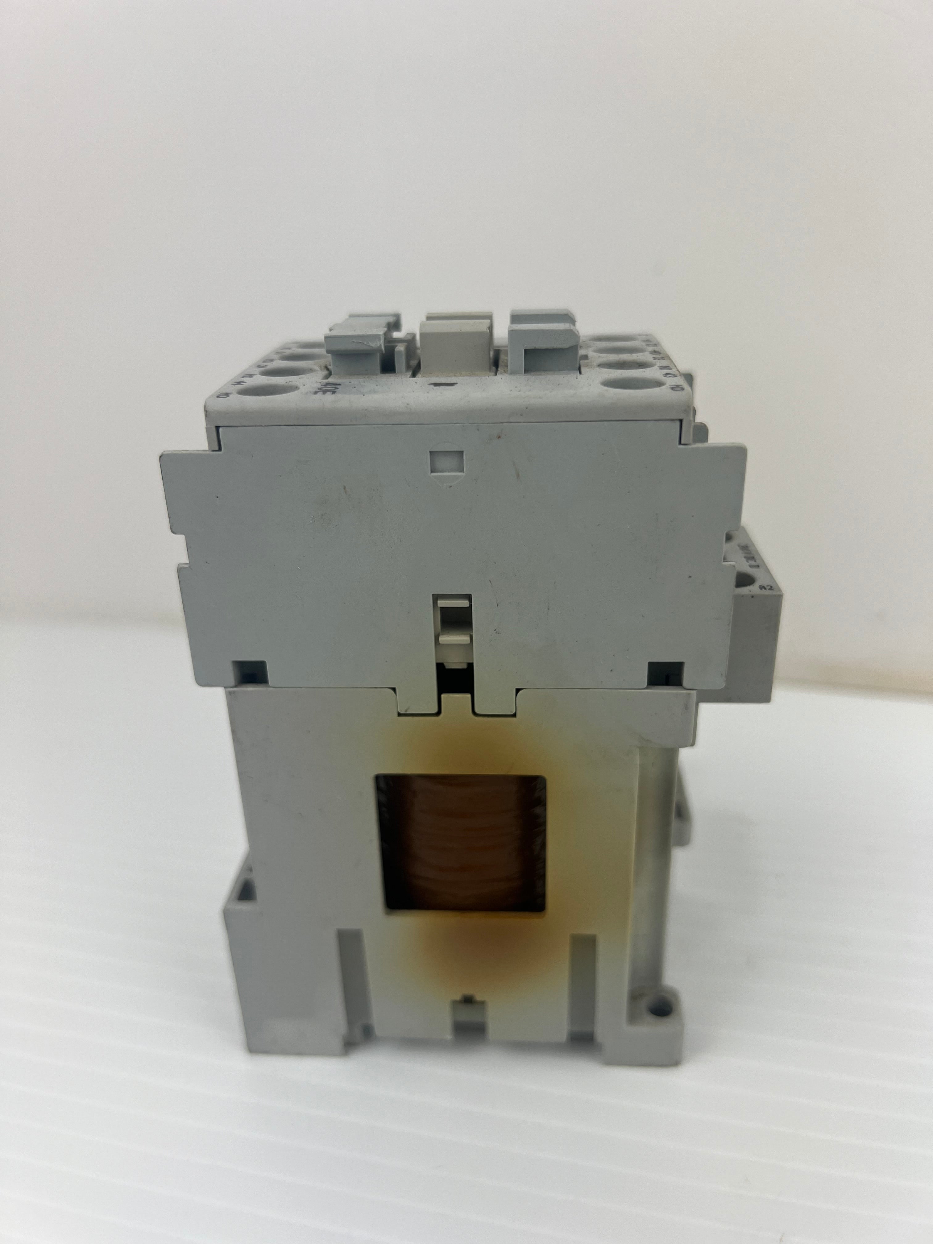 Allen-Bradley 700-CF400D* Contactor Ser. A 690V 25A 3PH 8kV