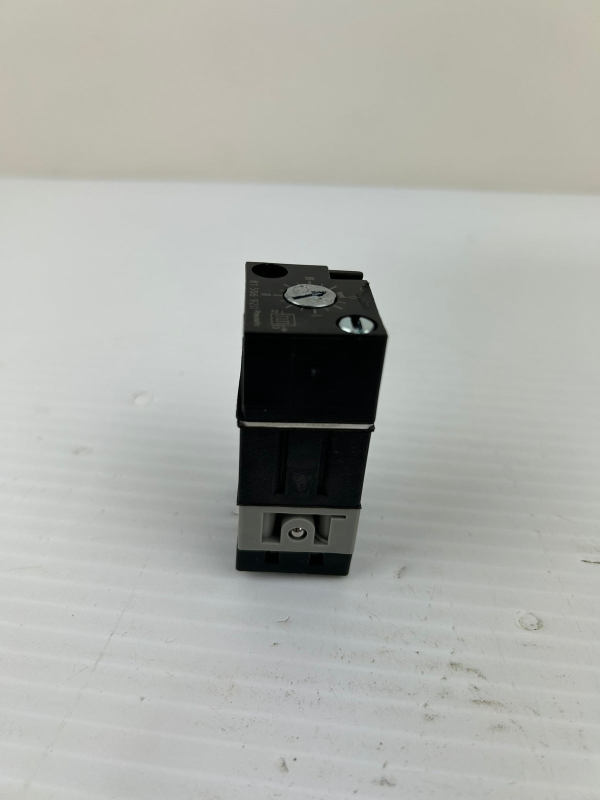 Crouzet 81 506 920 Pneumatic Adjustable Frequency Generator Air Logic Valve