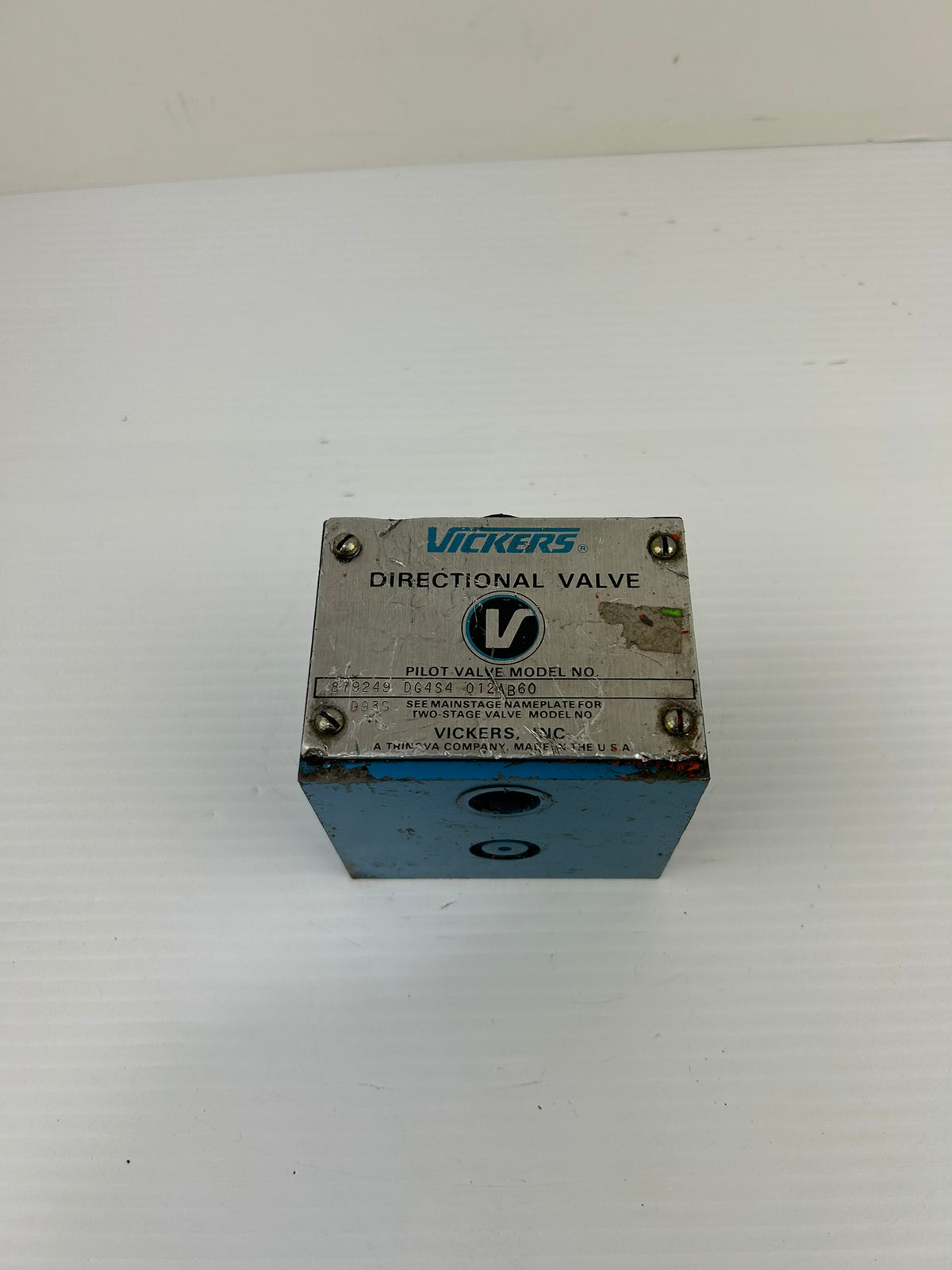 Vickers 879249 DG4S4 012AB60 Directional Valve