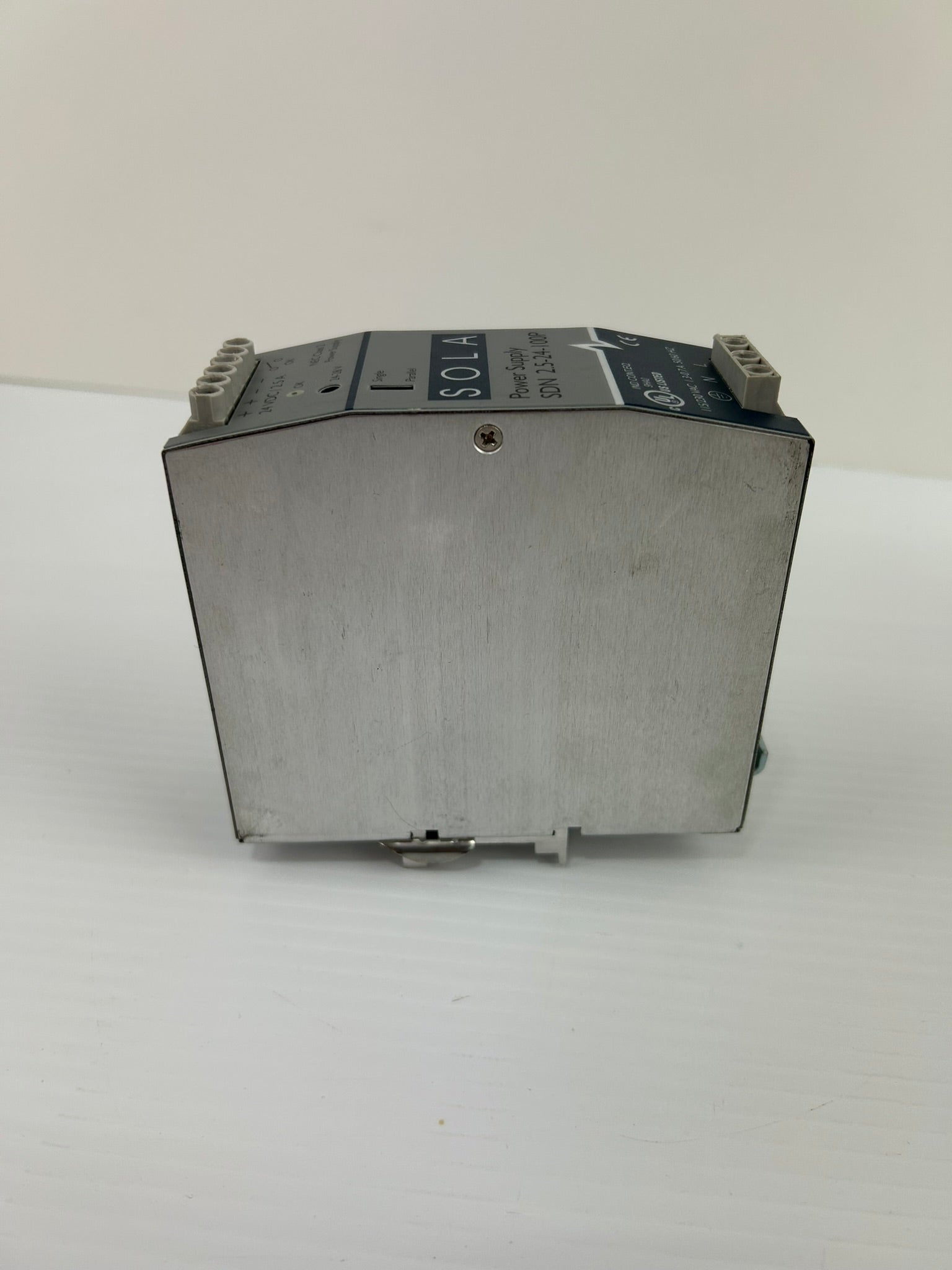 Emerson SOLA SDN 2.5-24-100P Power Supply 2.5A 24VDC