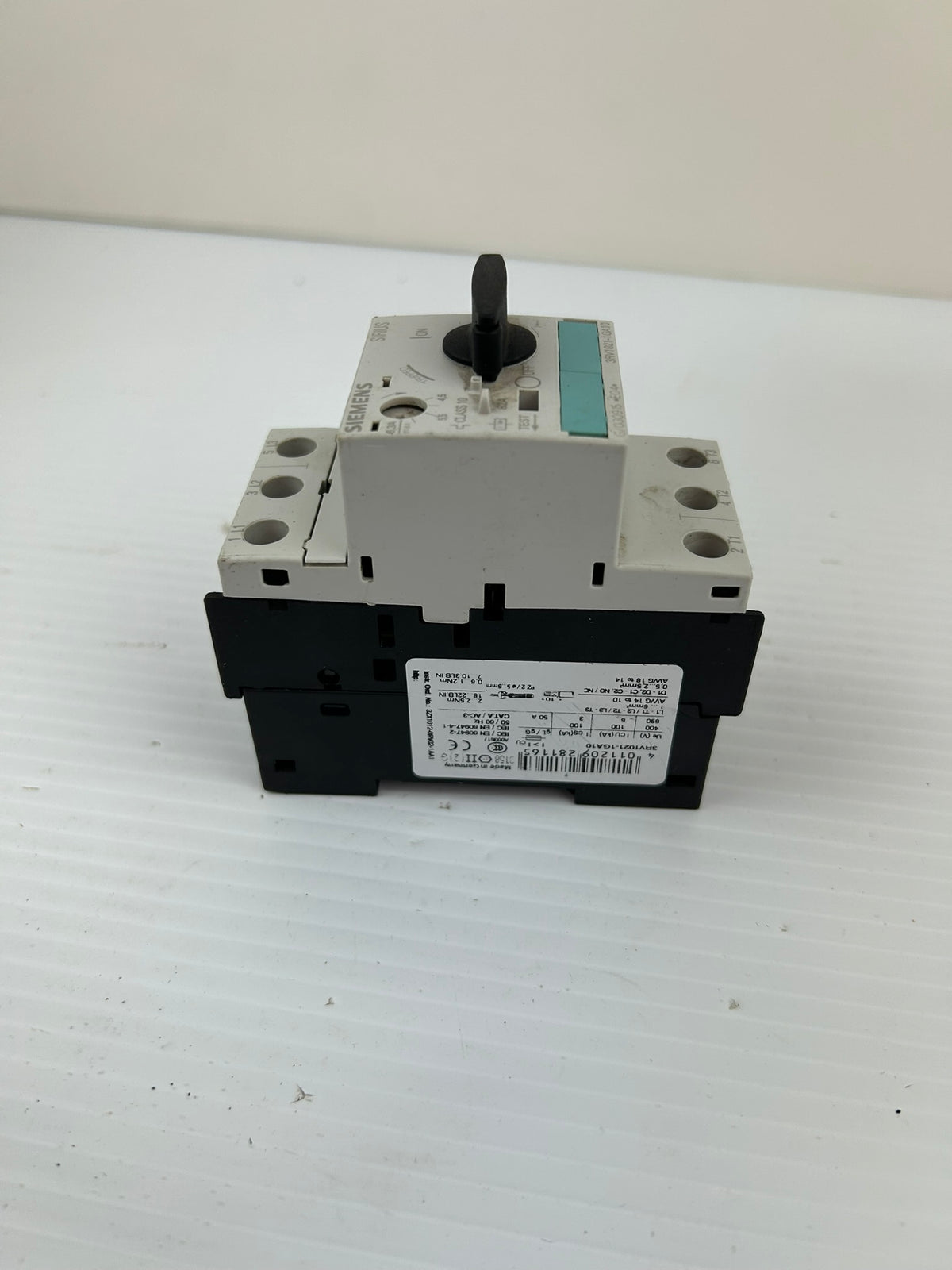 Siemens SIRIUS 3RV1021-1GA10 Motor Starter Protector 4.5-6.3A Class 10