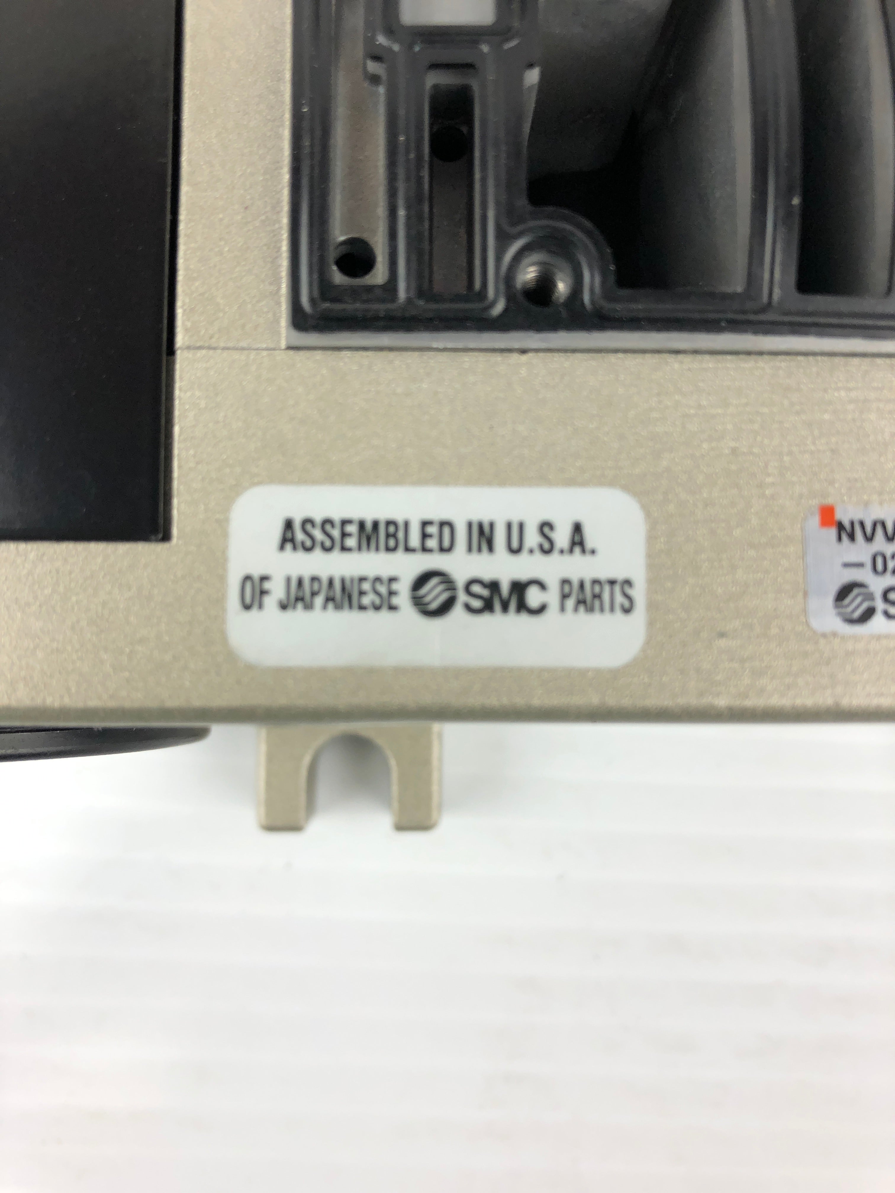 SMC NVV5FS3-01T-061-02T Pneumatic Valve Manifold