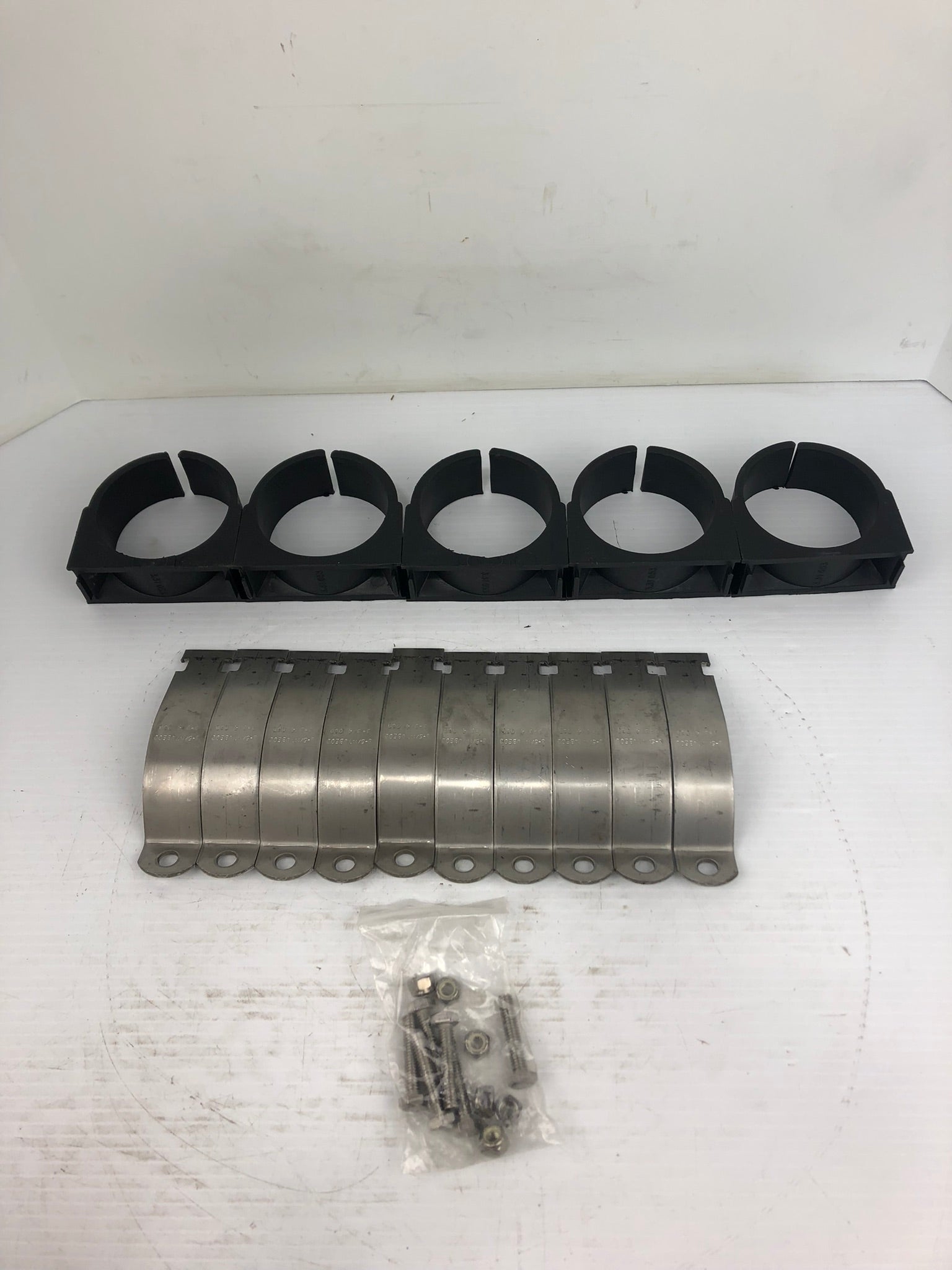 Tyco Unistrut Stainless Steel Clamps 053N060 SS Cush-a-Clamp - Box of 5