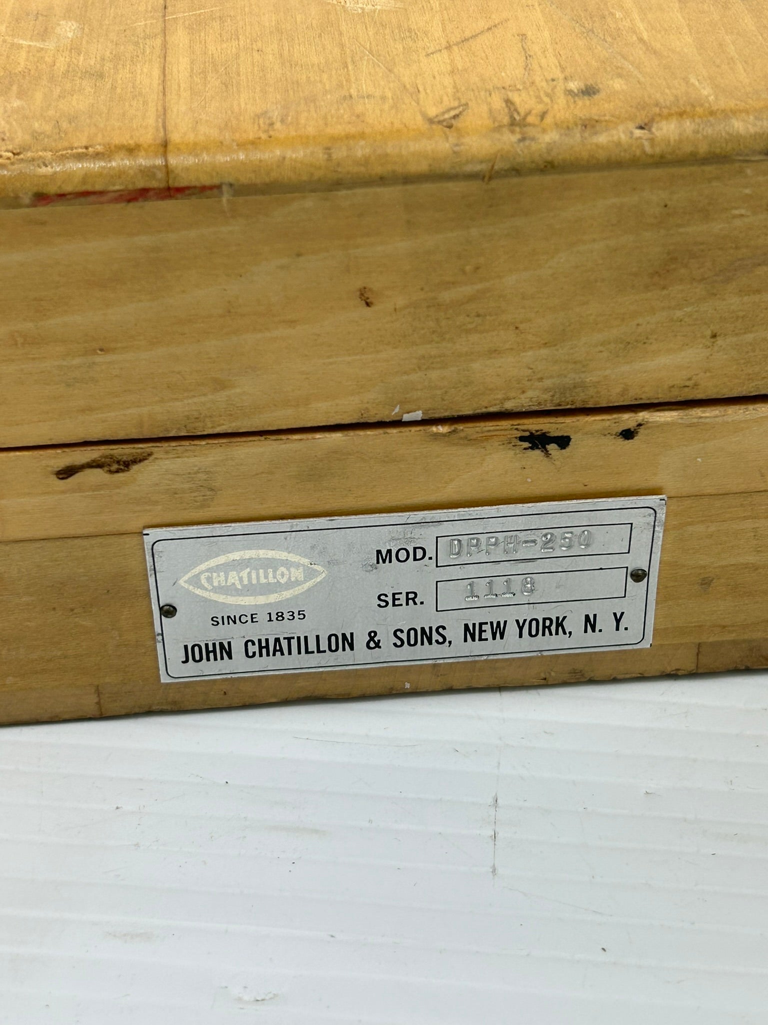 Chatillon DPPH-250 Gauge Force with Case