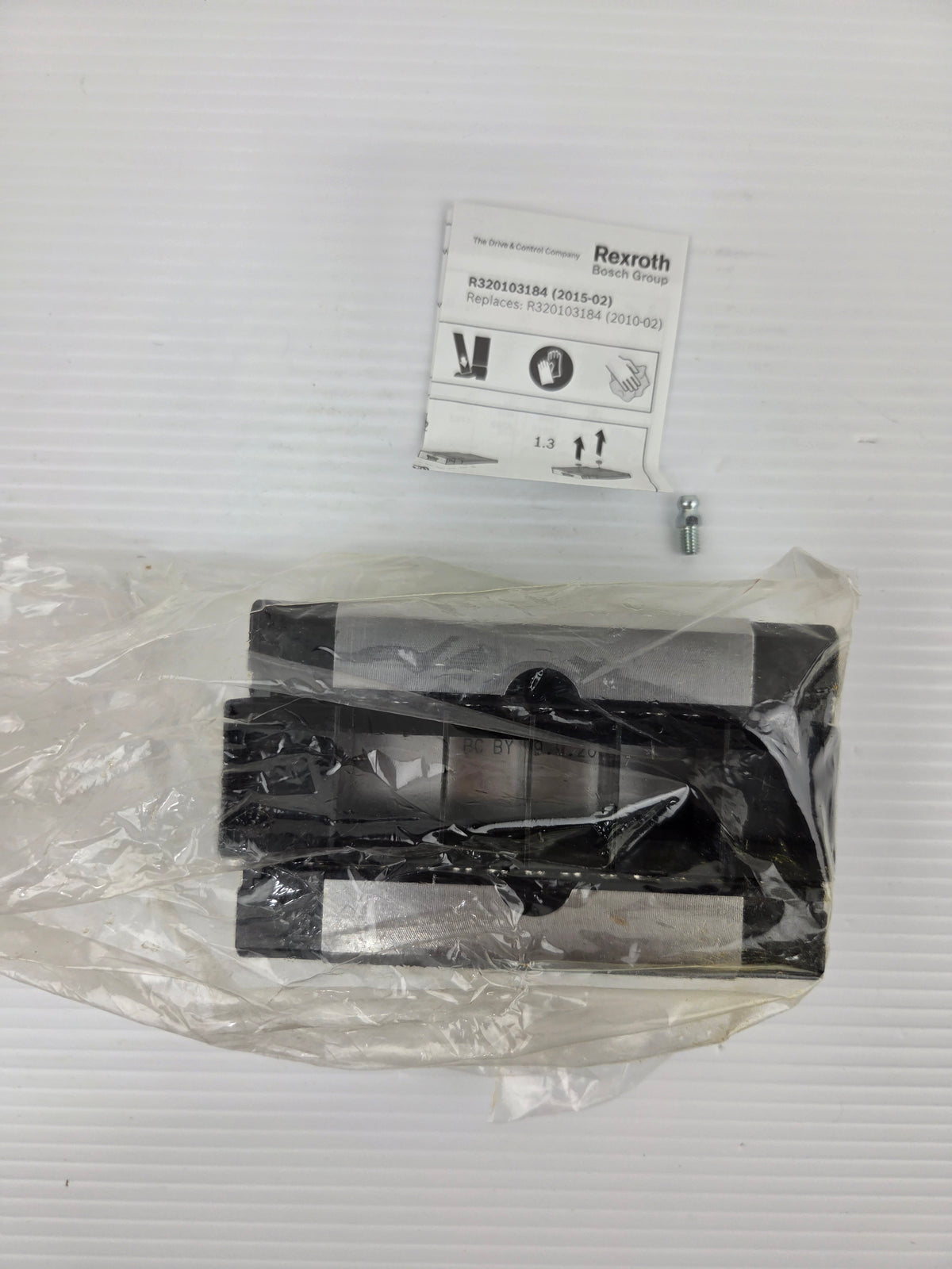 Rexroth R162141322 Guide Rail Ball Runner Block Carbon Steel KWD-045-SNH-C1-H-1