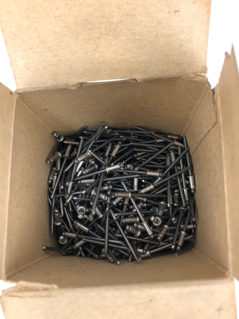 Snapo 13000 Stainless Steel Trim Clip Rivets 1/8" Diameter - Lot of 500