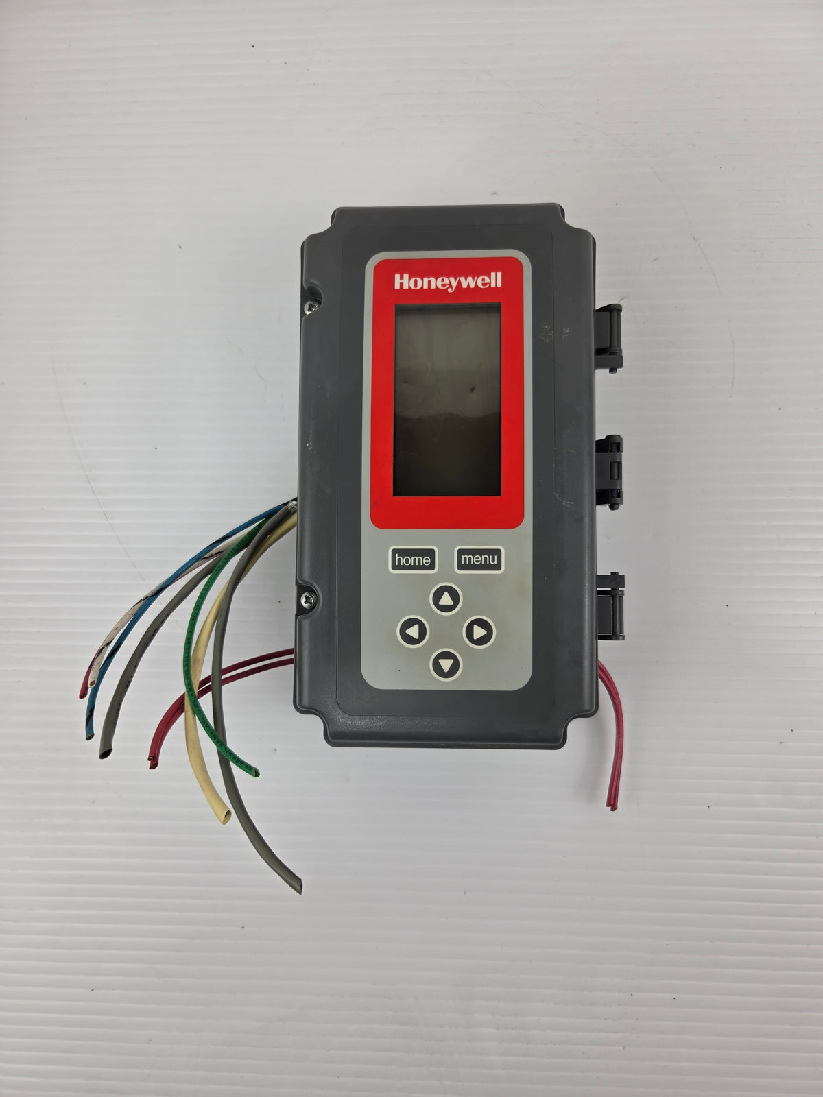 Honeywell T775M2048 Temperature Controller