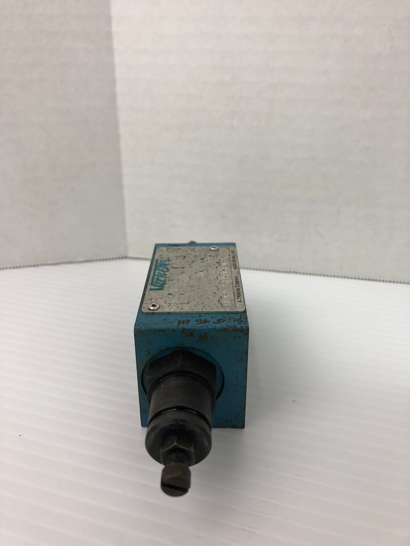 Vickers DGMFN-3-Y-A2W-B2W-21 Flow Control Valve