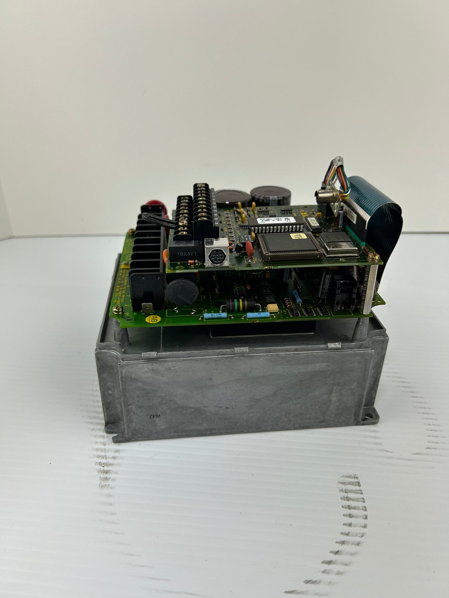 Allen-Bradley 1305-BA03A Drive Series A 0.75kW/1HP - Missing Top Cover