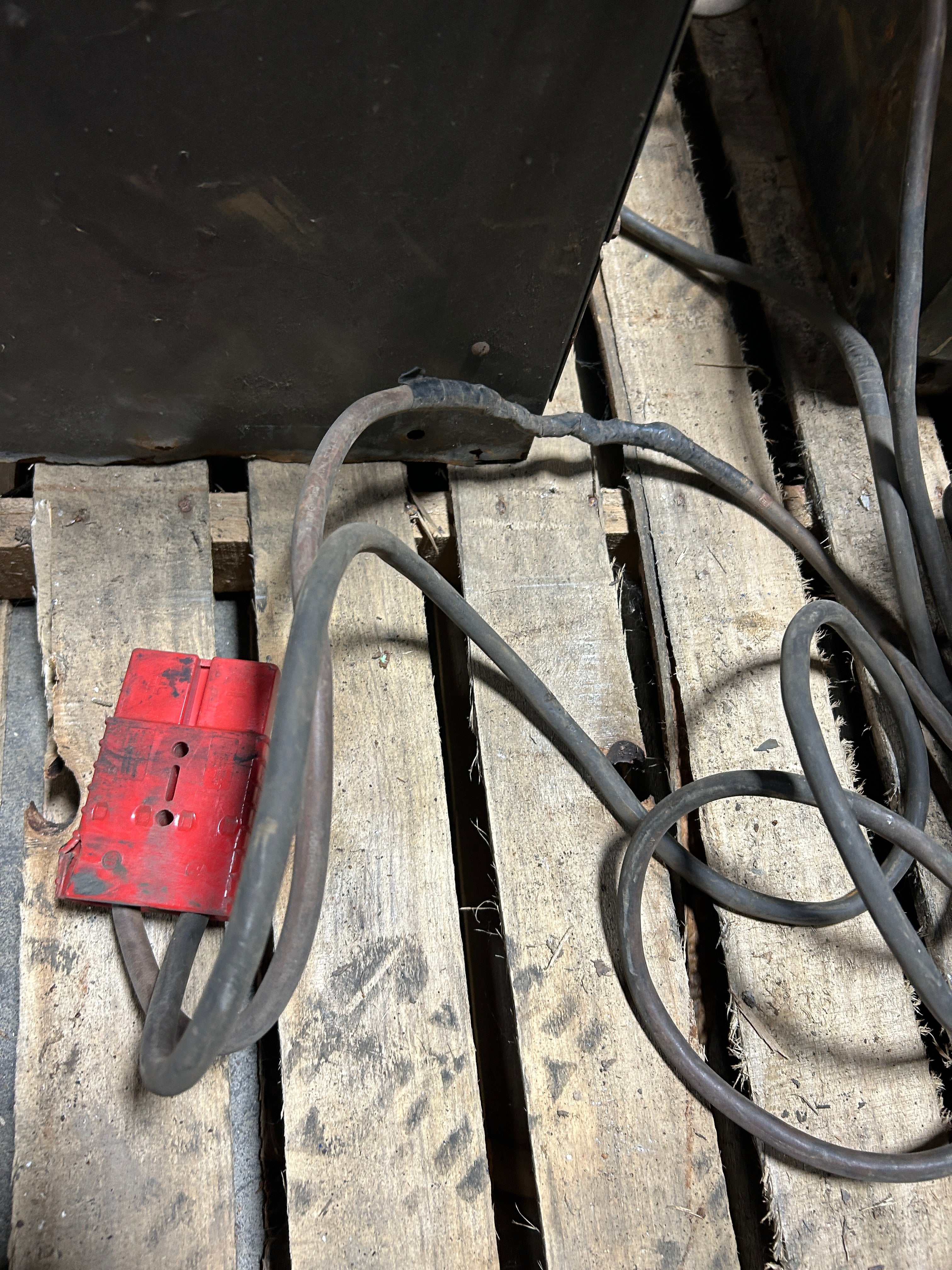 Hobart 450A1-12R80 Forklift Battery Charger 12 Cell 1PH 60Hz 6345-6 LA 226-450AH