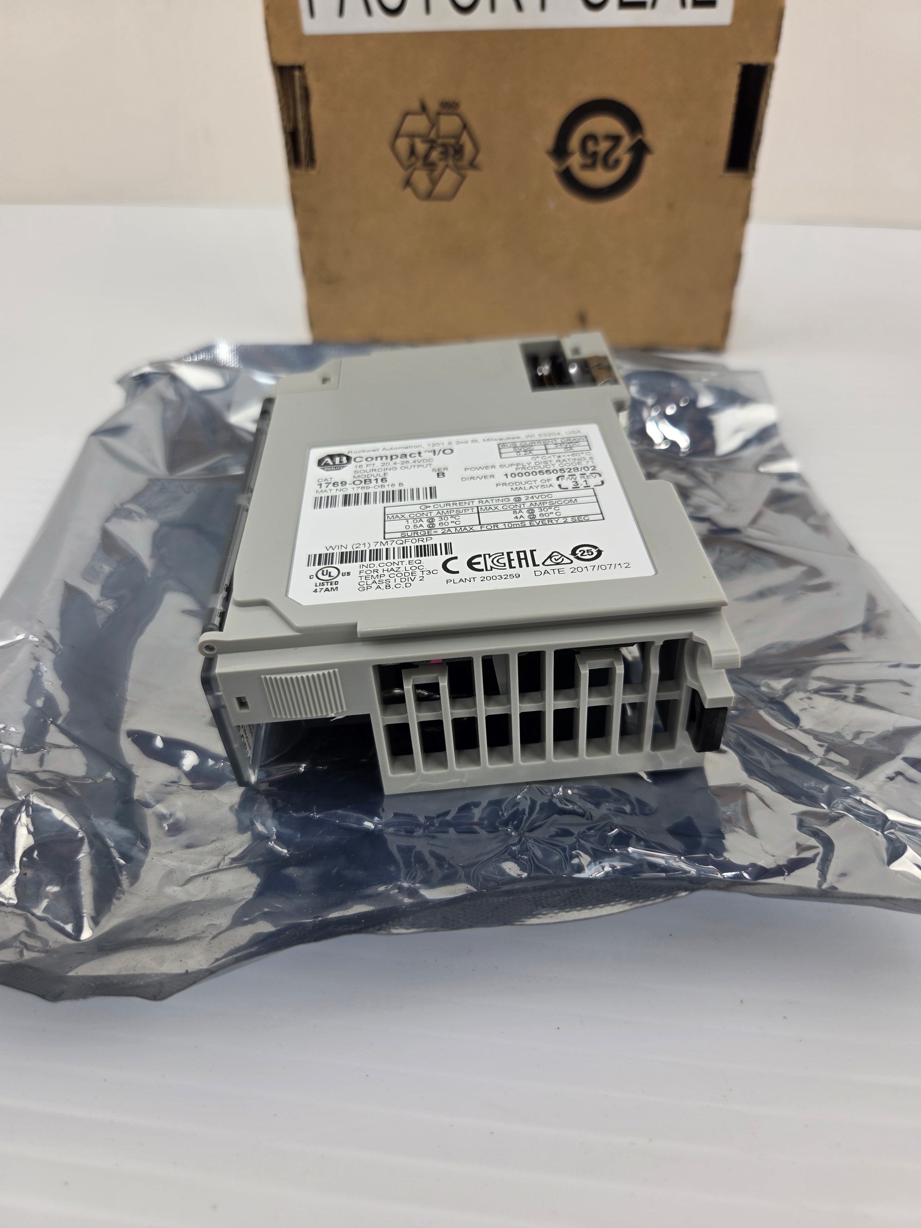 Allen-Bradley 1769-OB16 Compact I/O DC Output 16 Pt 24VDC PLC Module Ser B 3.1FW