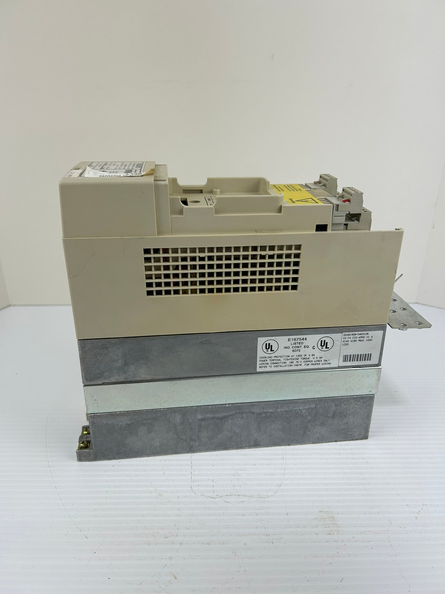 KEB Combivert F4 10.F4.C1D-4M00 V1.4 VFD Inverter Drive 2.2kW 4kVA 3PH