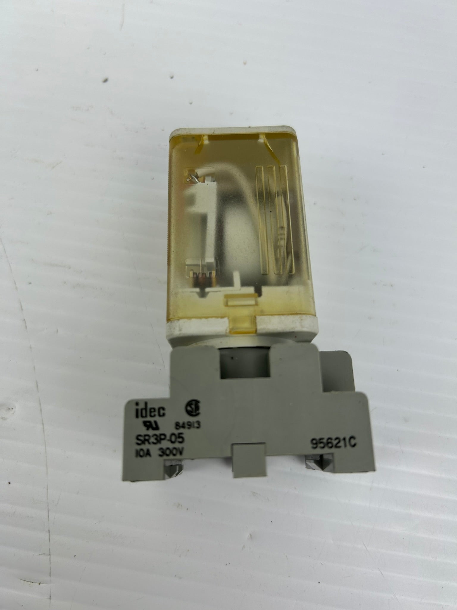 Allen Bradley 700-HA33Z24 Relay Series A with IDEC SR3P-05 Base - Lot of 5