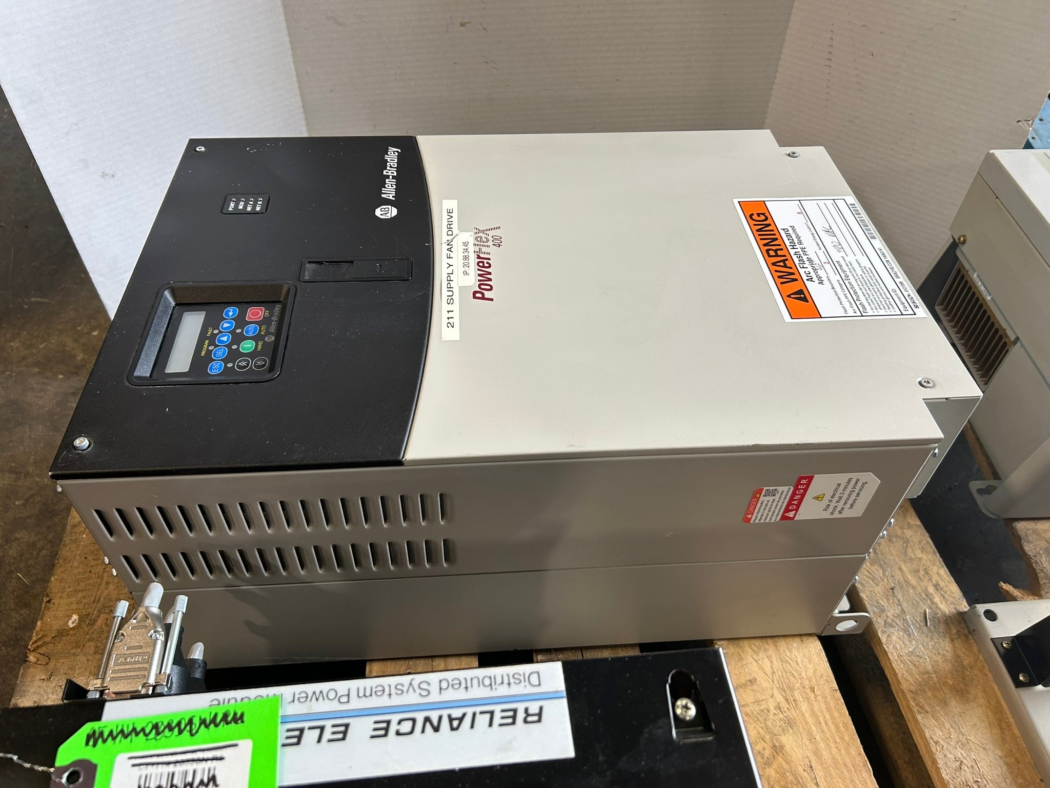 Allen-Bradley 22C-D142A103 PowerFlex 400 AC Drive 75kW/100HP 3PH Series B