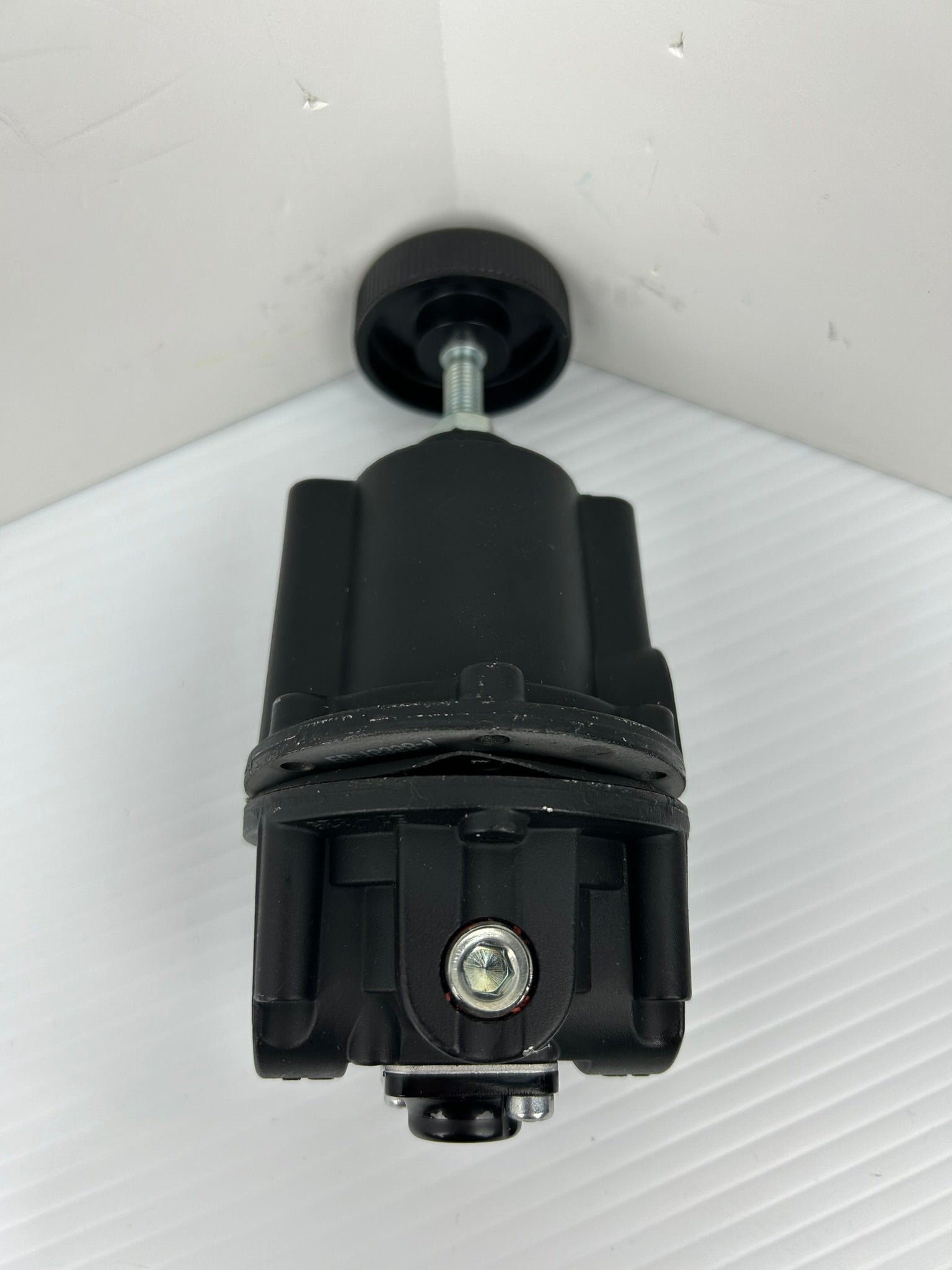 Fairchild 10264 Kendall Pneumatic Pressure Regulator 500PSIG 3500KPa 35.0bar