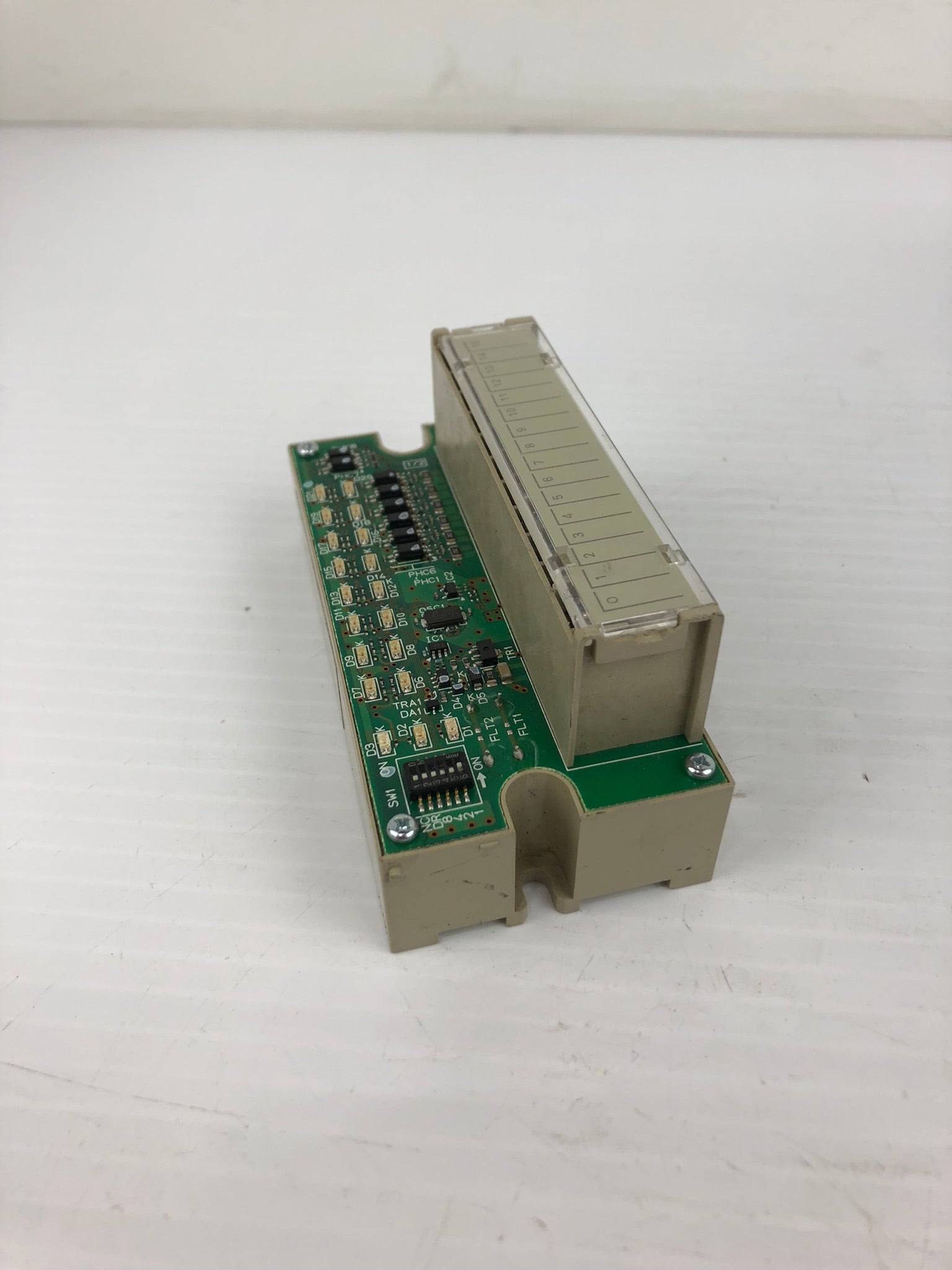 Omron SRT2-OD16-1 Remote Terminal Block 24VDC - Missing Door
