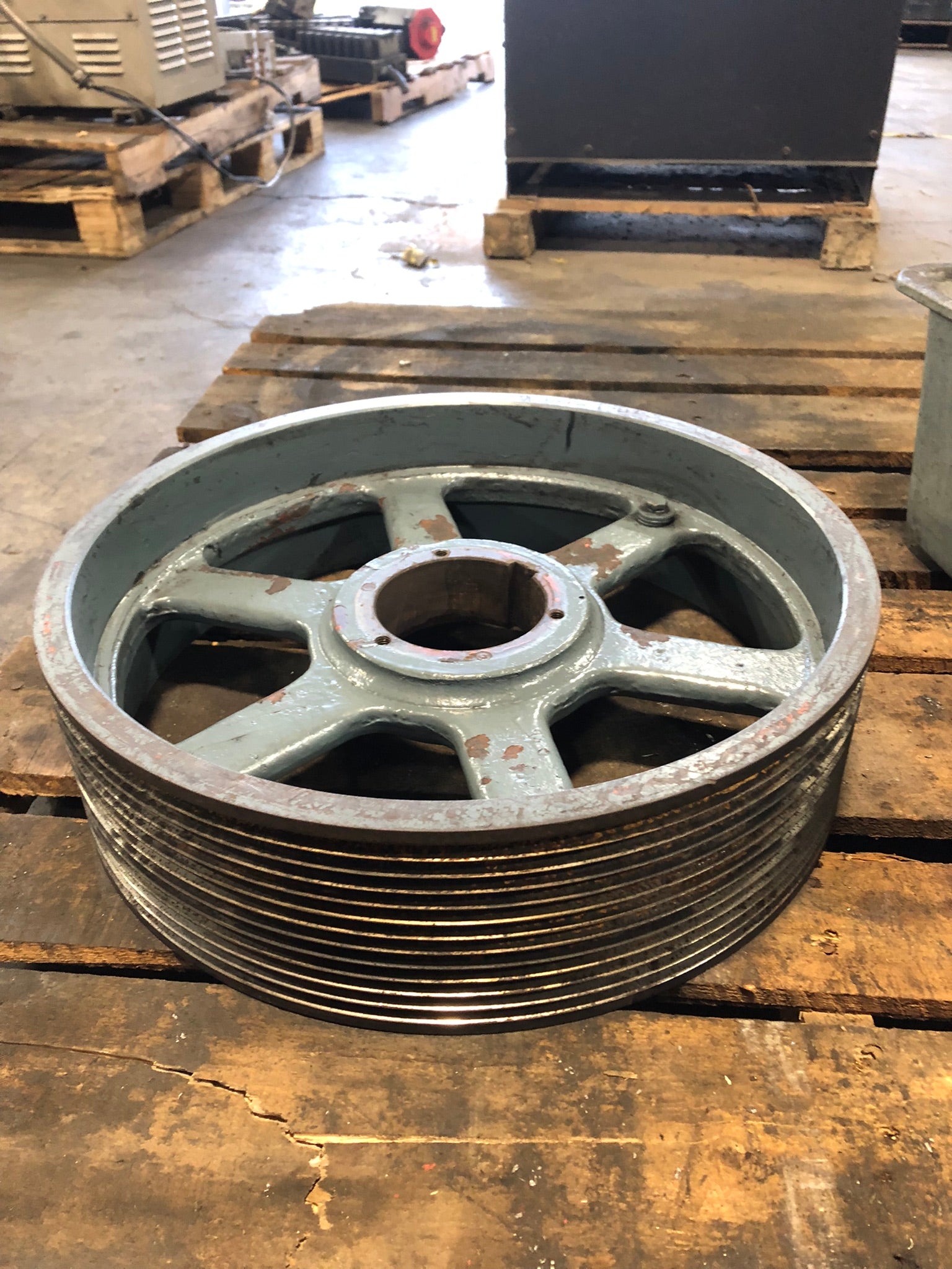 Industrial Gear Sprocket 18" x 18" x 5" Bore Diameter 4" 12-Groove