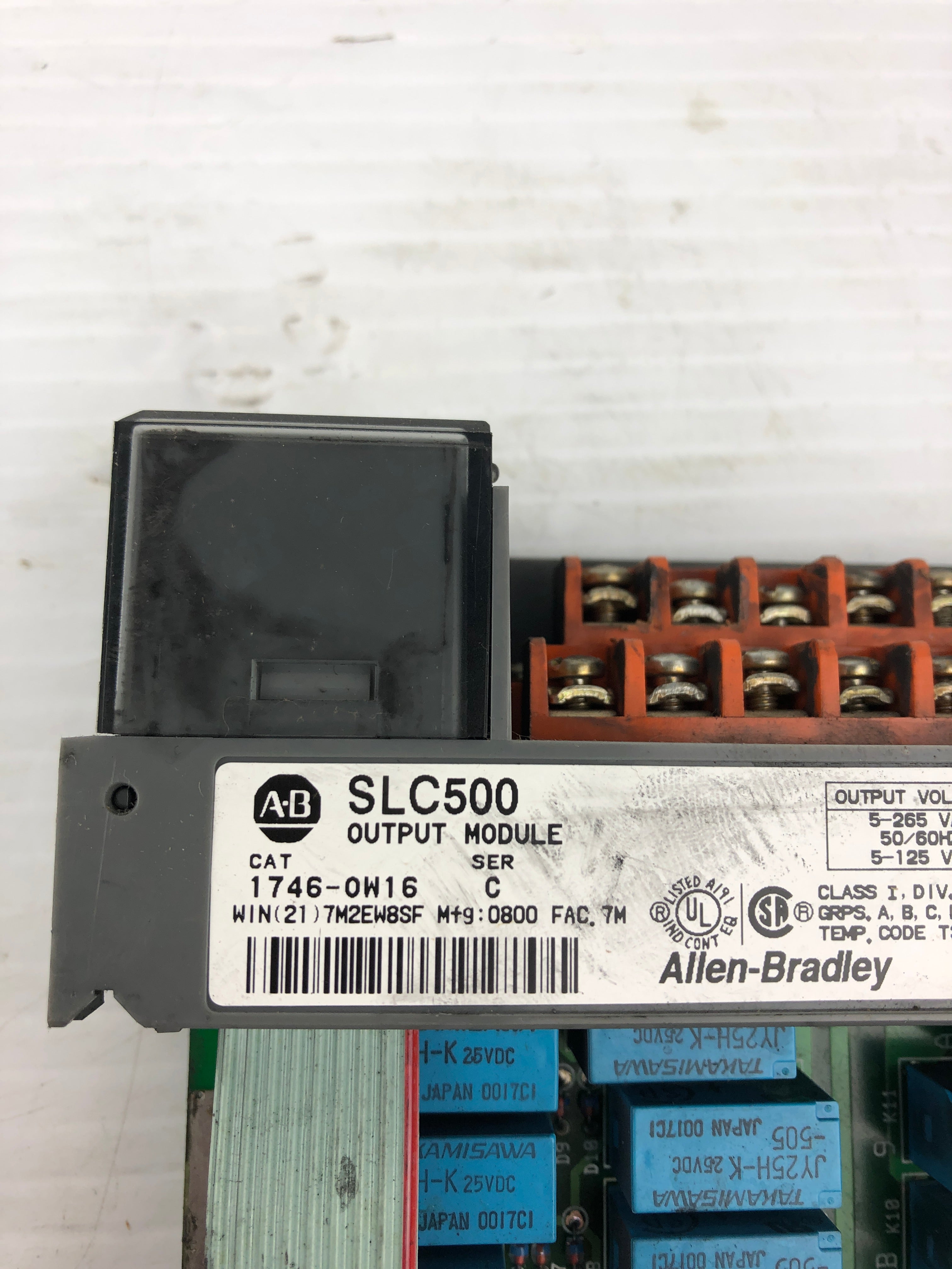 Allen Bradley 1746-0W16 Output Module SLC500 Series C 1746-OW16 - No Door