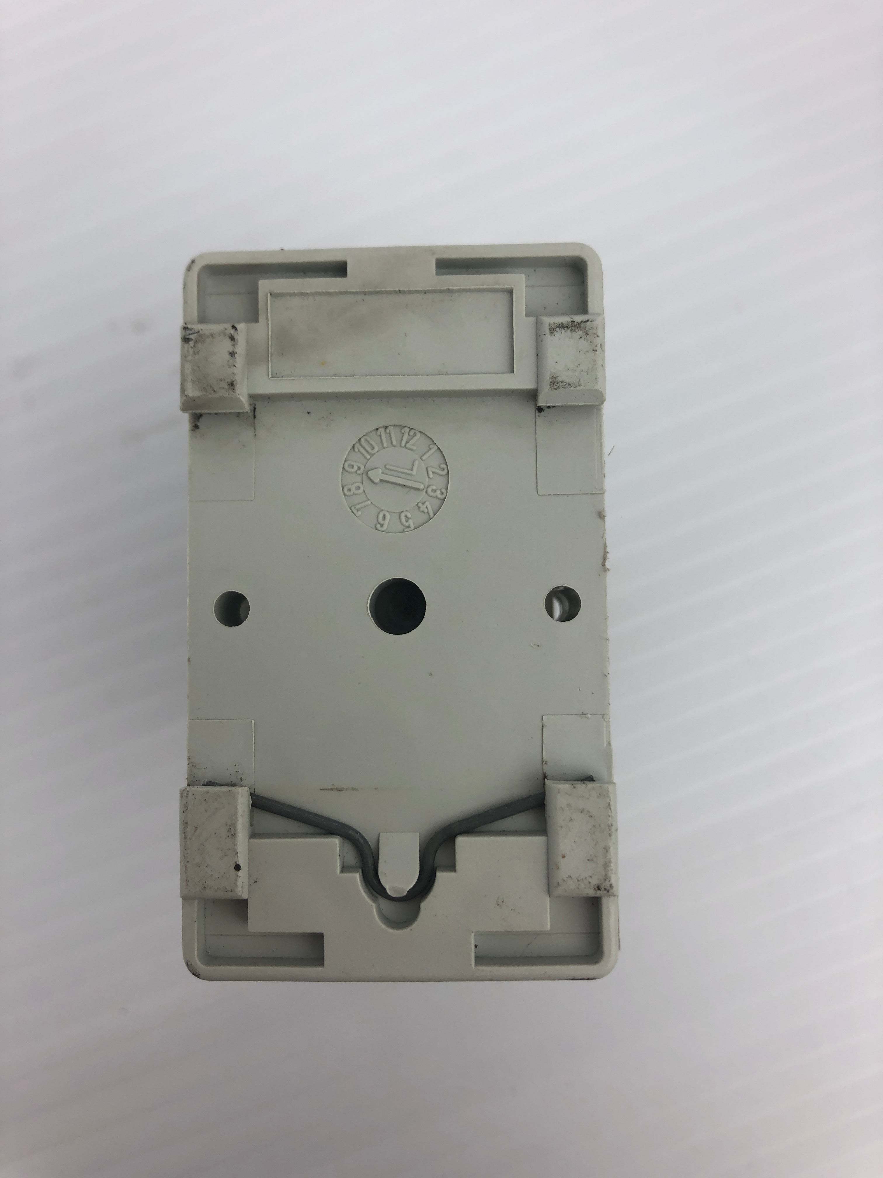 Allen-Bradley 700-HA33A1-4 Relay Ser. D with 700-HN101 Base Ser. C - Lot of 2