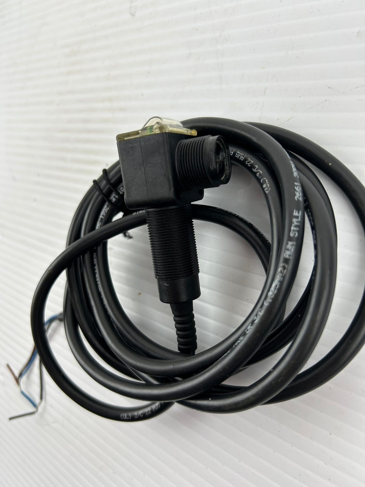 Allen Bradley 42EF-R9RCBT-A2 Polarized Retroreflective Sensor Photoswitch Ser. C