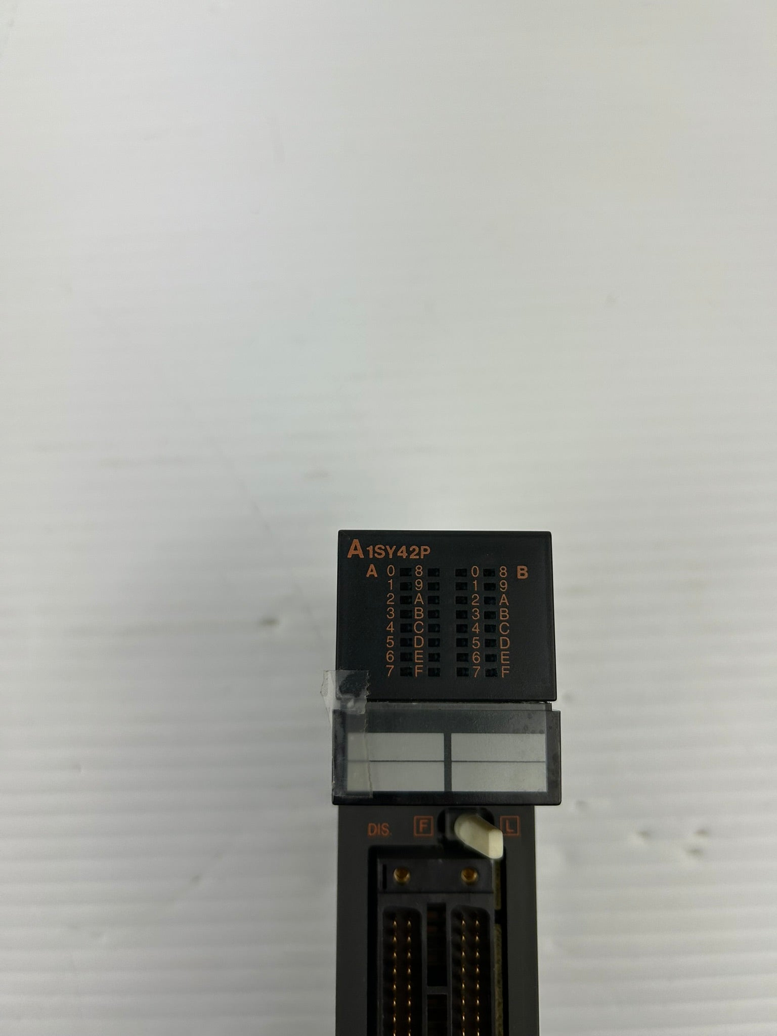 Mitsubishi A1SY42P Output Unit PLC Module 12/24VDC 0.1A