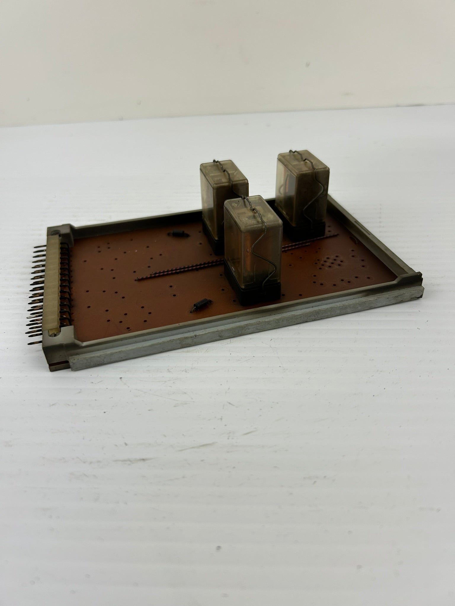 Barmag Electronic Circuit Board E110/00 with 3 Relays E110-00