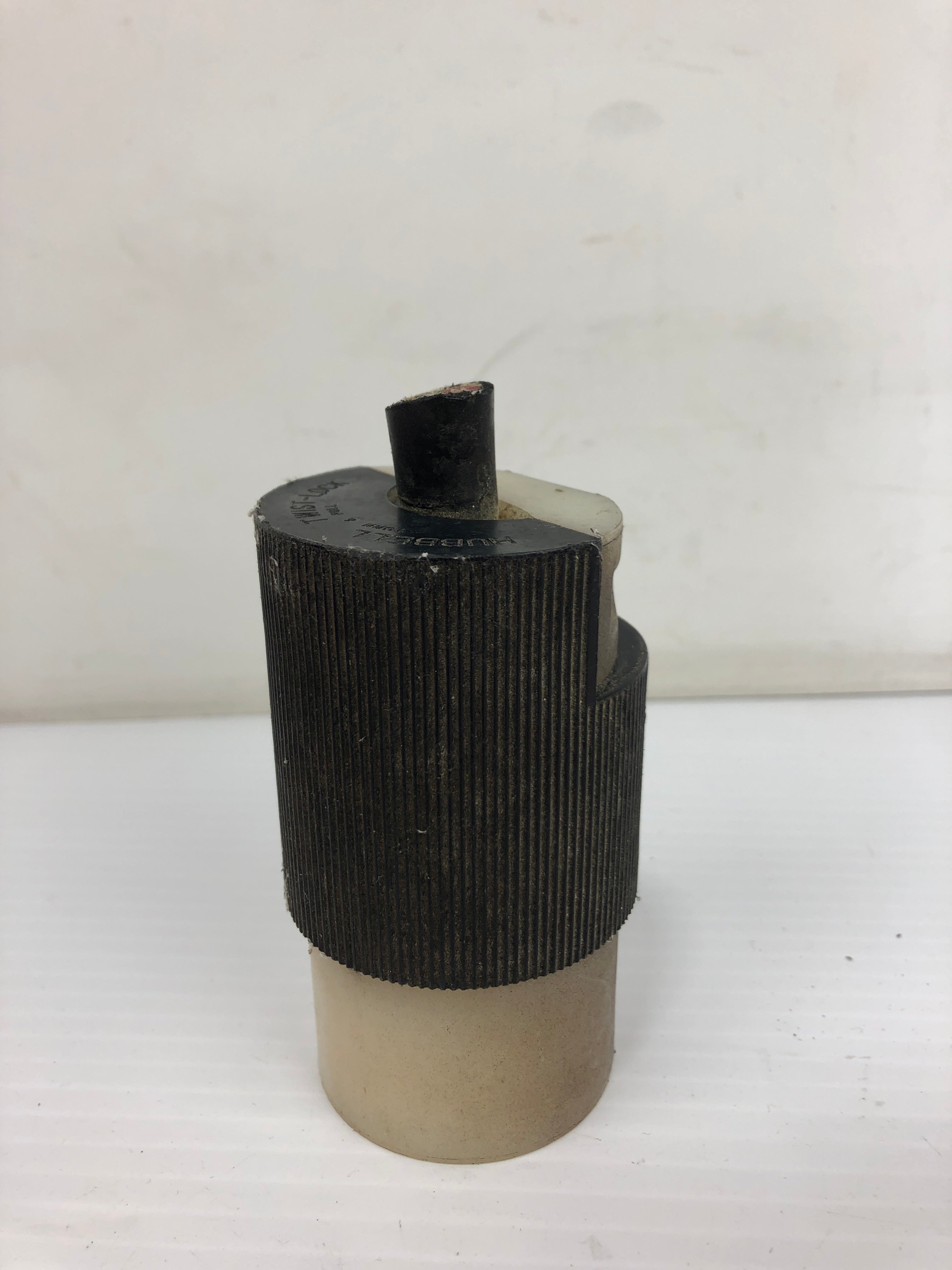 Hubbell Twist-Lock Turn and Pull Receptacle 231A 20A 250V 3PH