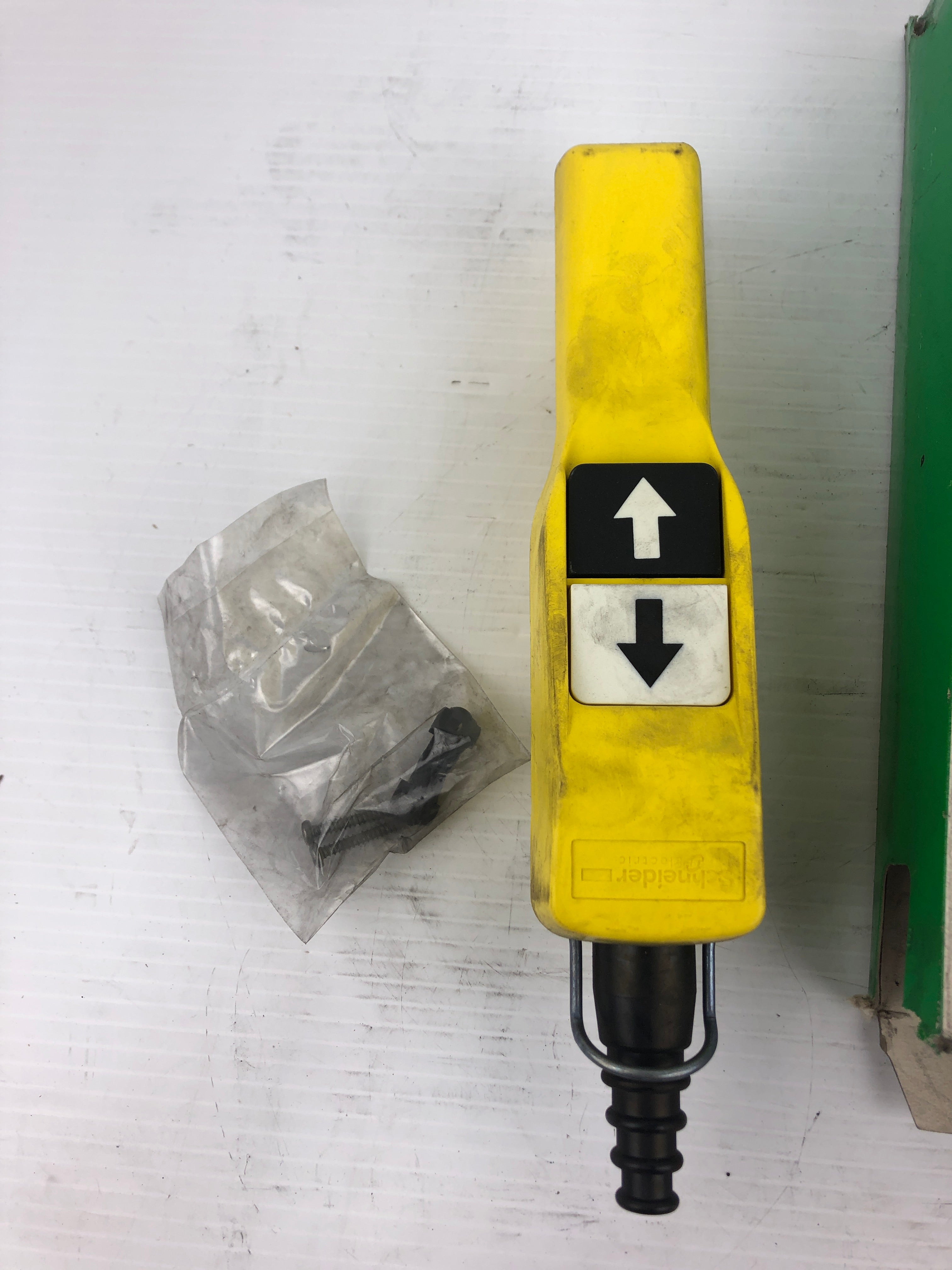 Schneider Electric XAC A201 Pendant Control Station 2EV30 XACA201