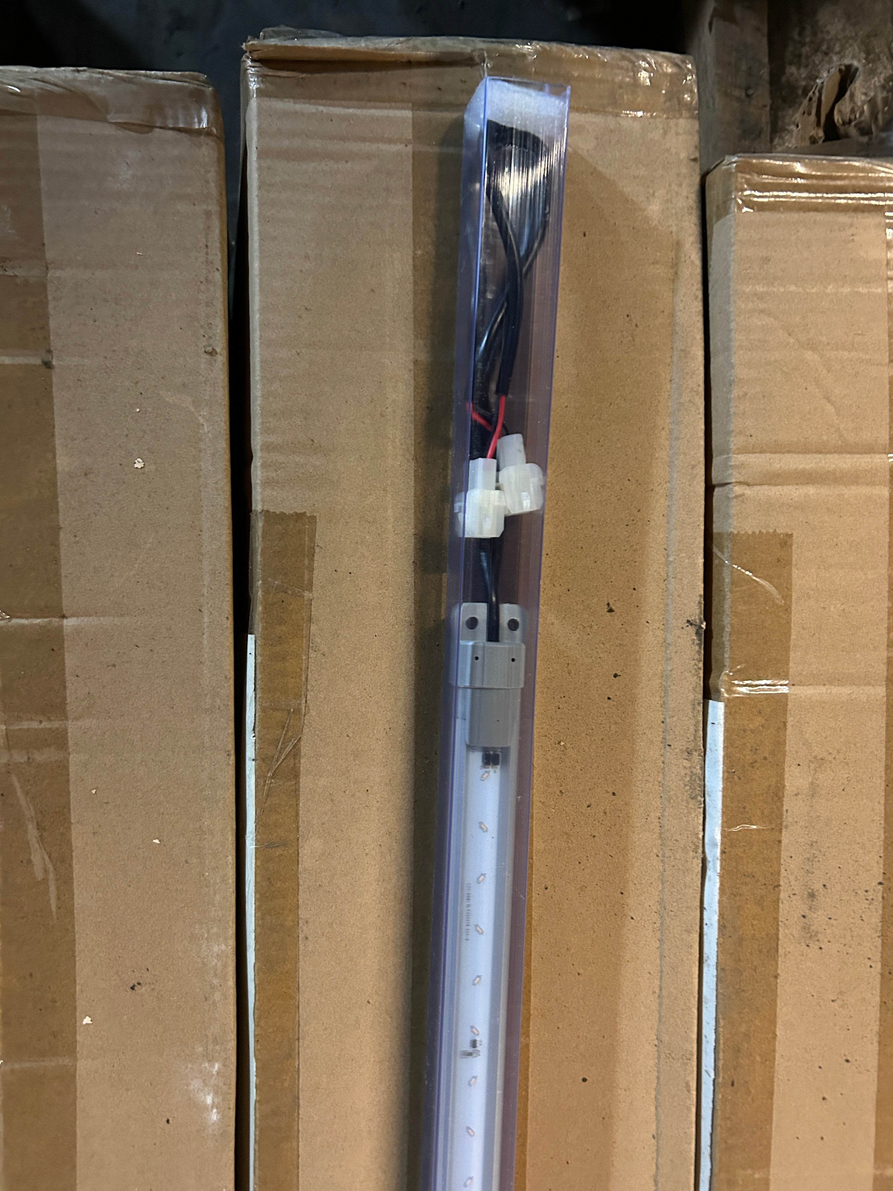 ITC 30" Cab Emergency LED Light Strip with End Caps 24V 69840.30.35.24.1 QTY 50