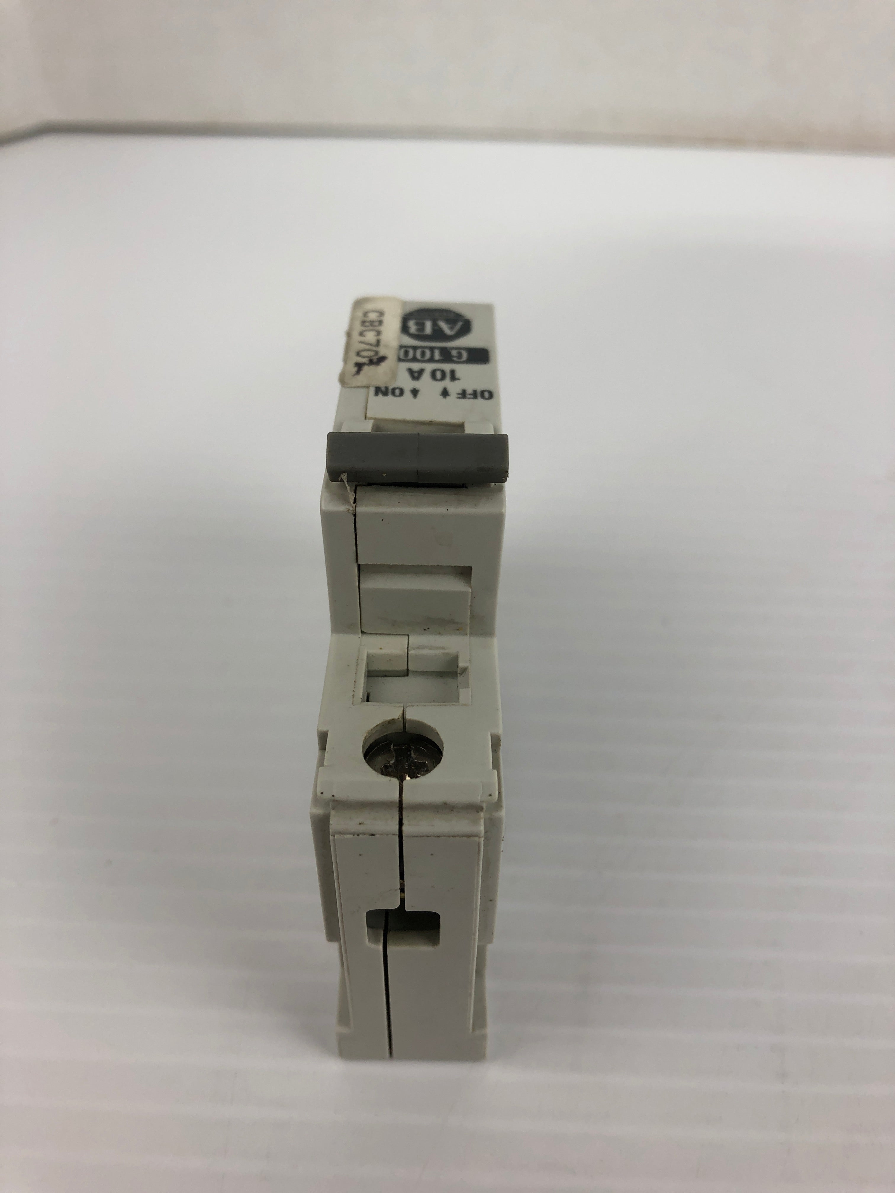 Allen Bradley G100 Circuit Breaker 1492-CB1 Series B 10A 1P