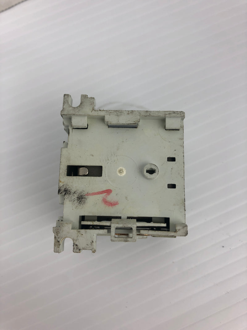 Allen-Bradley 700DC-M400 Control Relay Ser. A 500V 16A 8kV