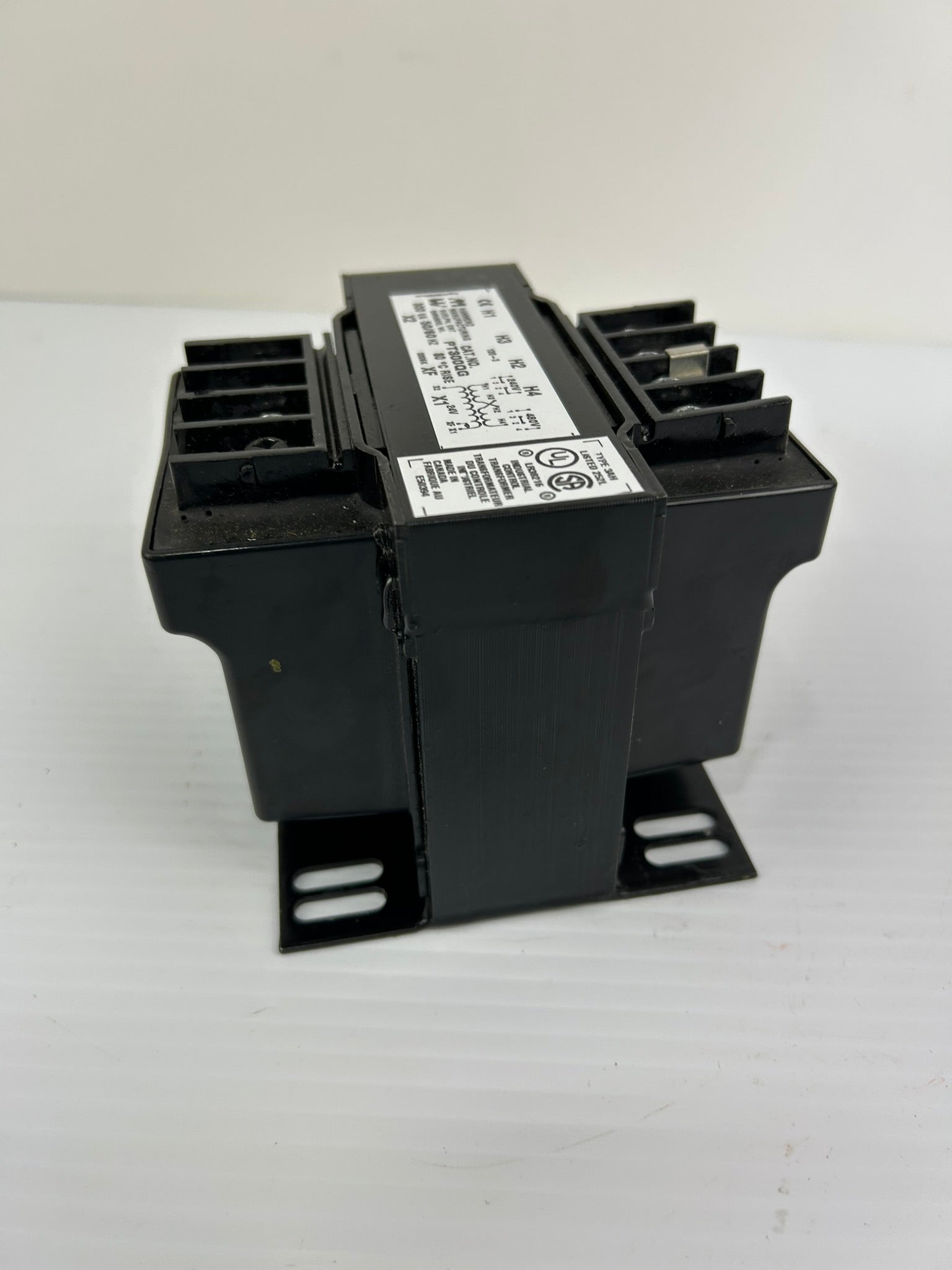 Hammond Manufacturing PT300QG Transformer 300VA 50/60Hz