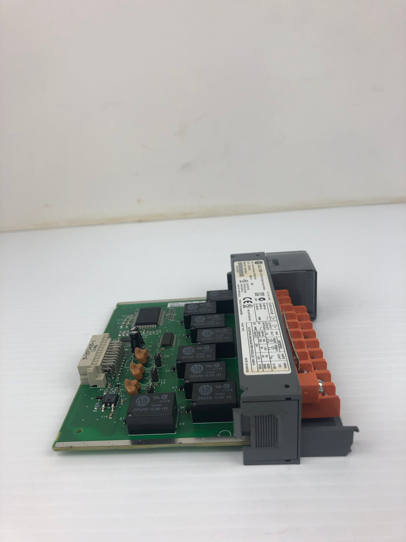 Allen-Bradley 1746-OX8 8-Point Digital Isolated Relay Output Module SLC 500