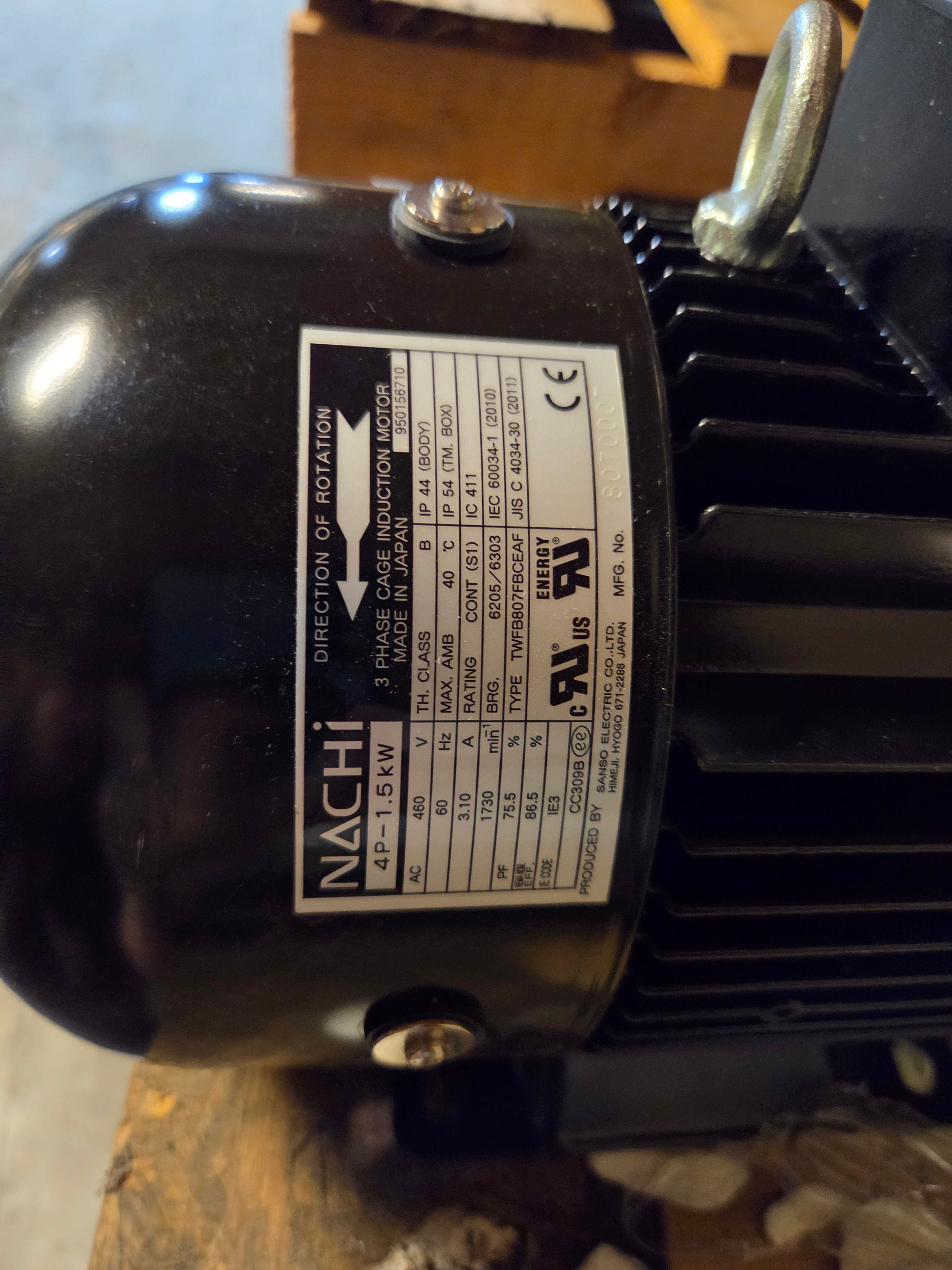 Nachi UVN-1A-0A4-1.5E-4G-12U AC Induction Motor 1.5kW 4P 1730 RPM 460VAC 3 Phase