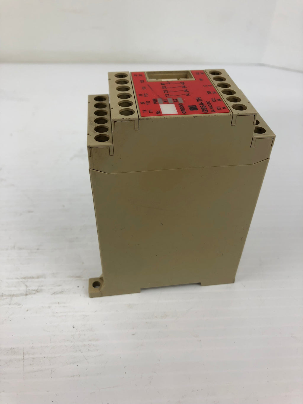 Th301 Omron G9SA-TH301 Safety Relay Unit Two Hand Controller – Metal Logics, Inc.