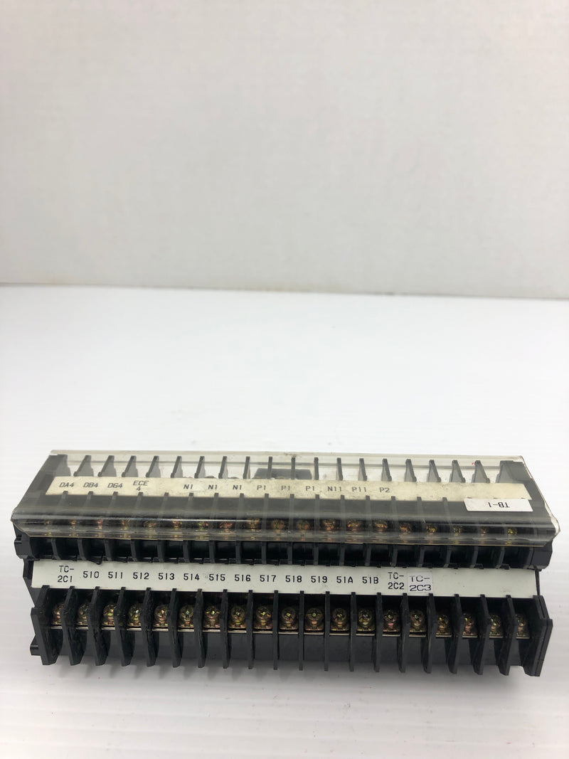 Idec BNDE15W Terminal Block 600V 19P