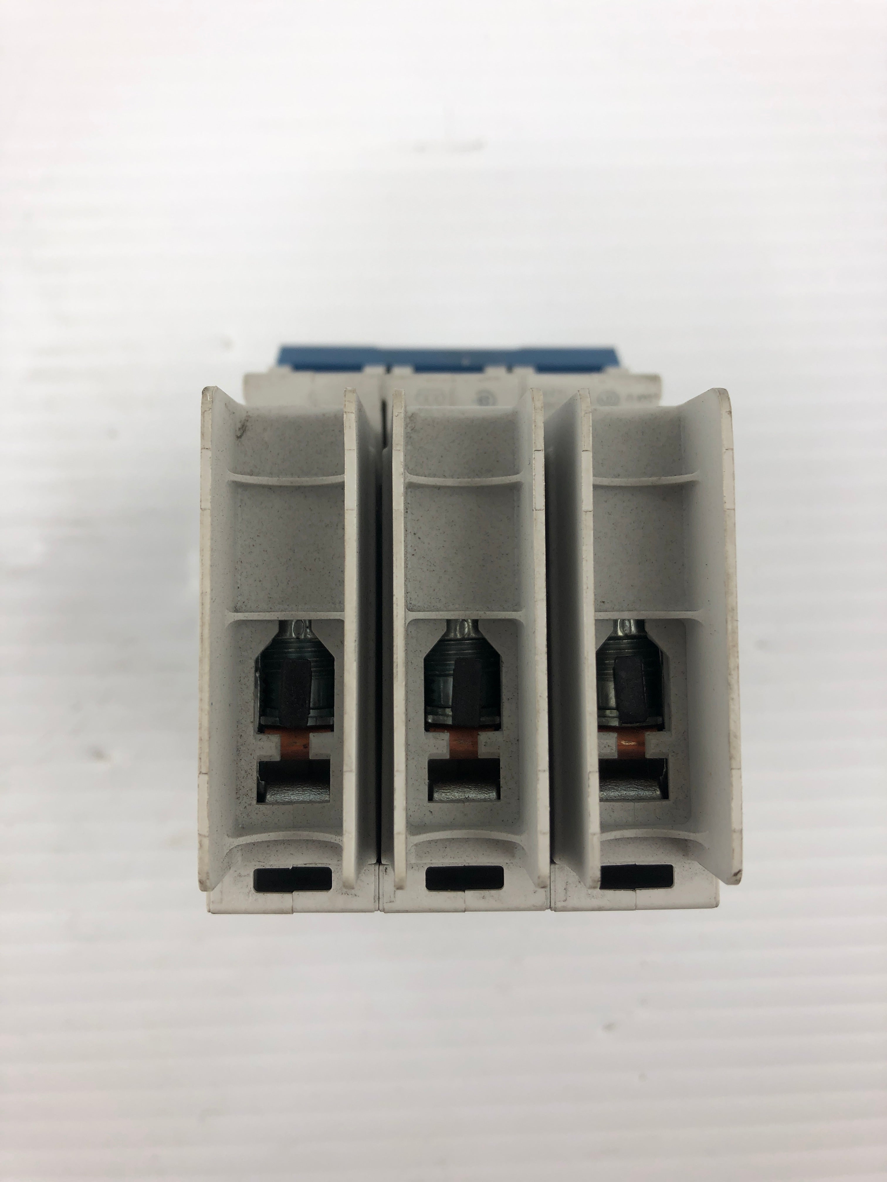 Allen-Bradley 1489-M3D150 Circuit Breaker Series D 3 Pole 15A 480Y/277V 1489-M