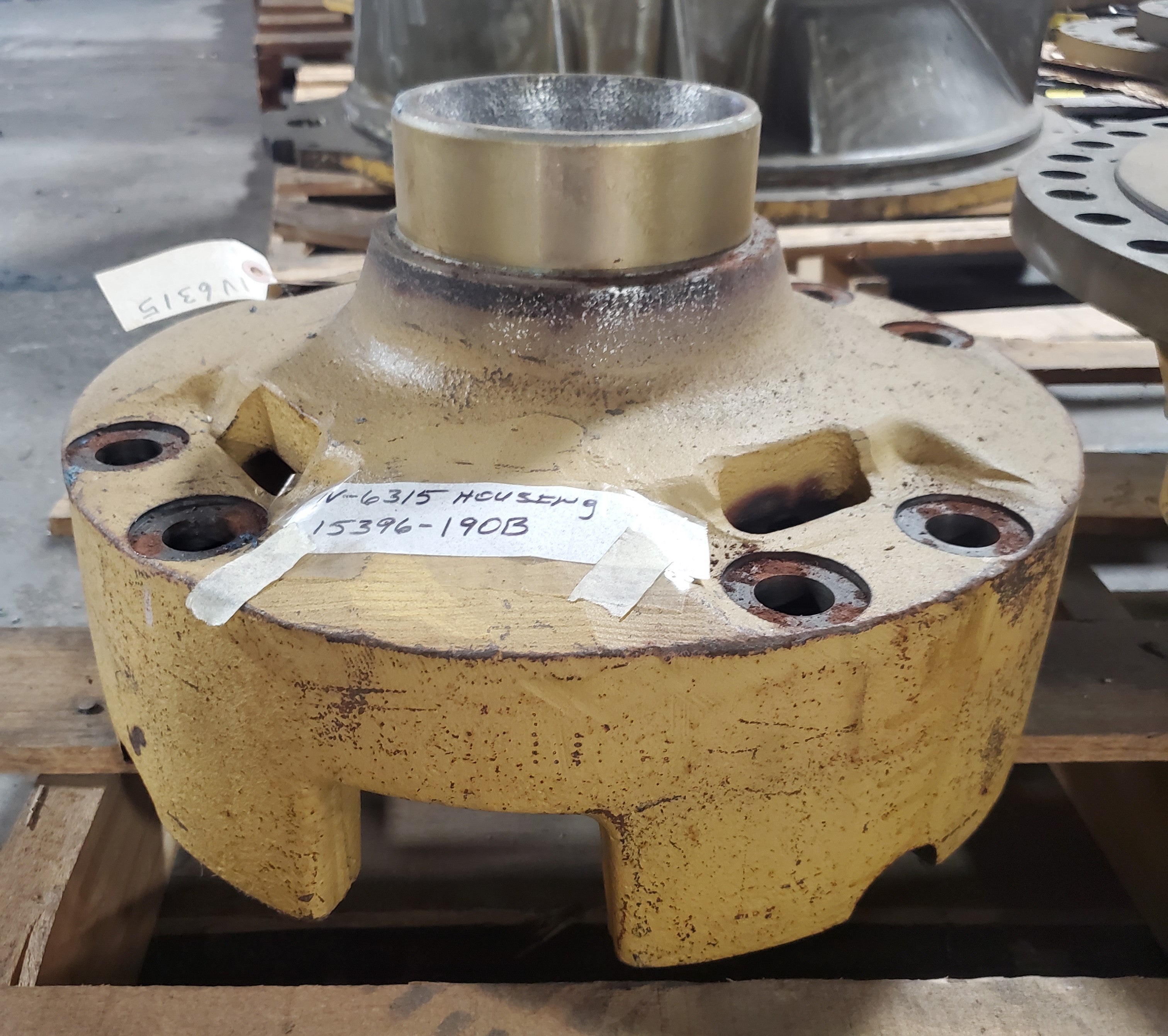 CAT 1V-6315 Housing Bearing Caterpillar 1V6315 15396-190B WHEEL-TYPE LOADER 992C
