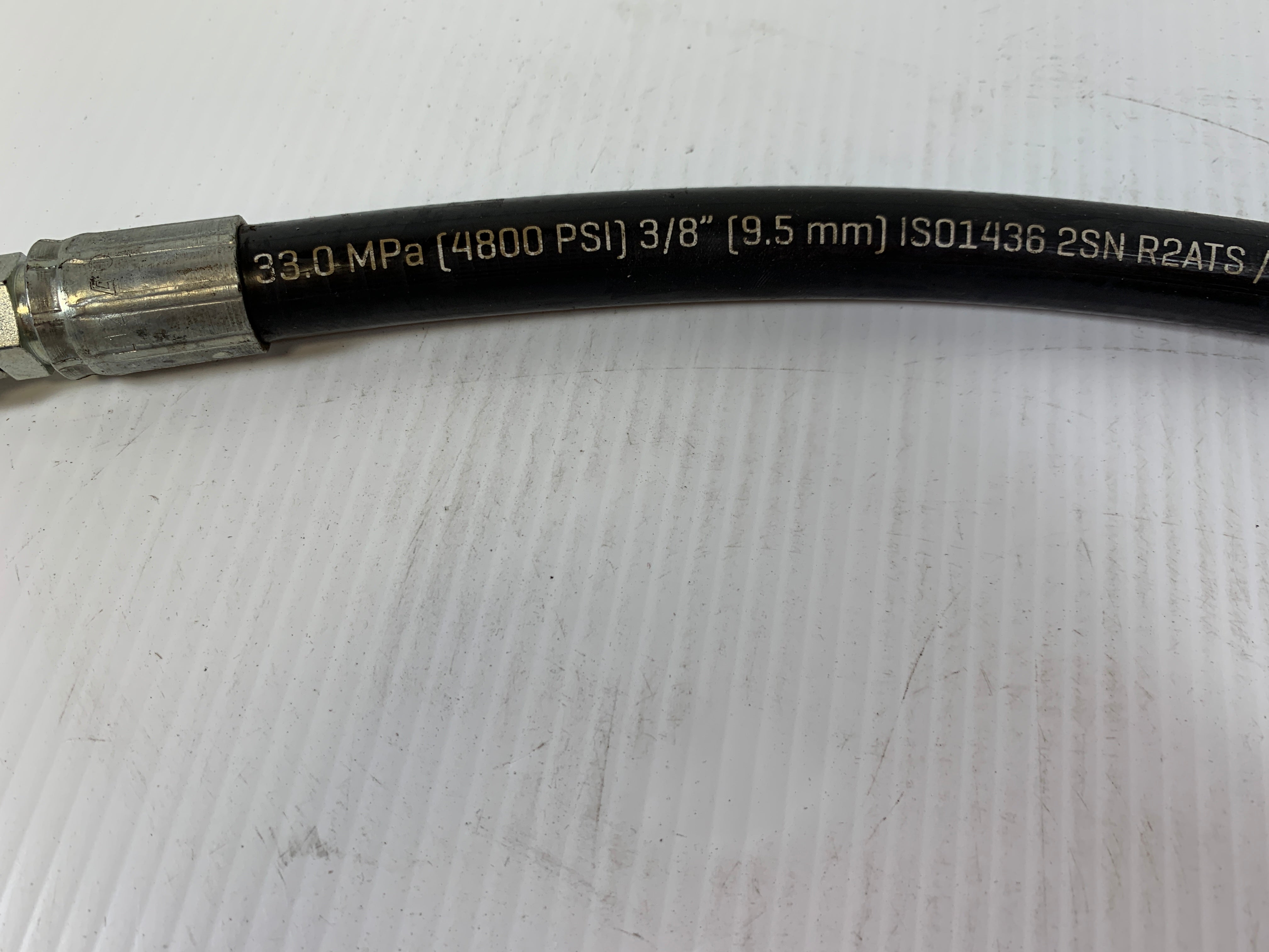Hydraulic Hose 2G-11C 3/8" 4800 PSI EN853 2SN Flame Resistant ~18-3/8" L